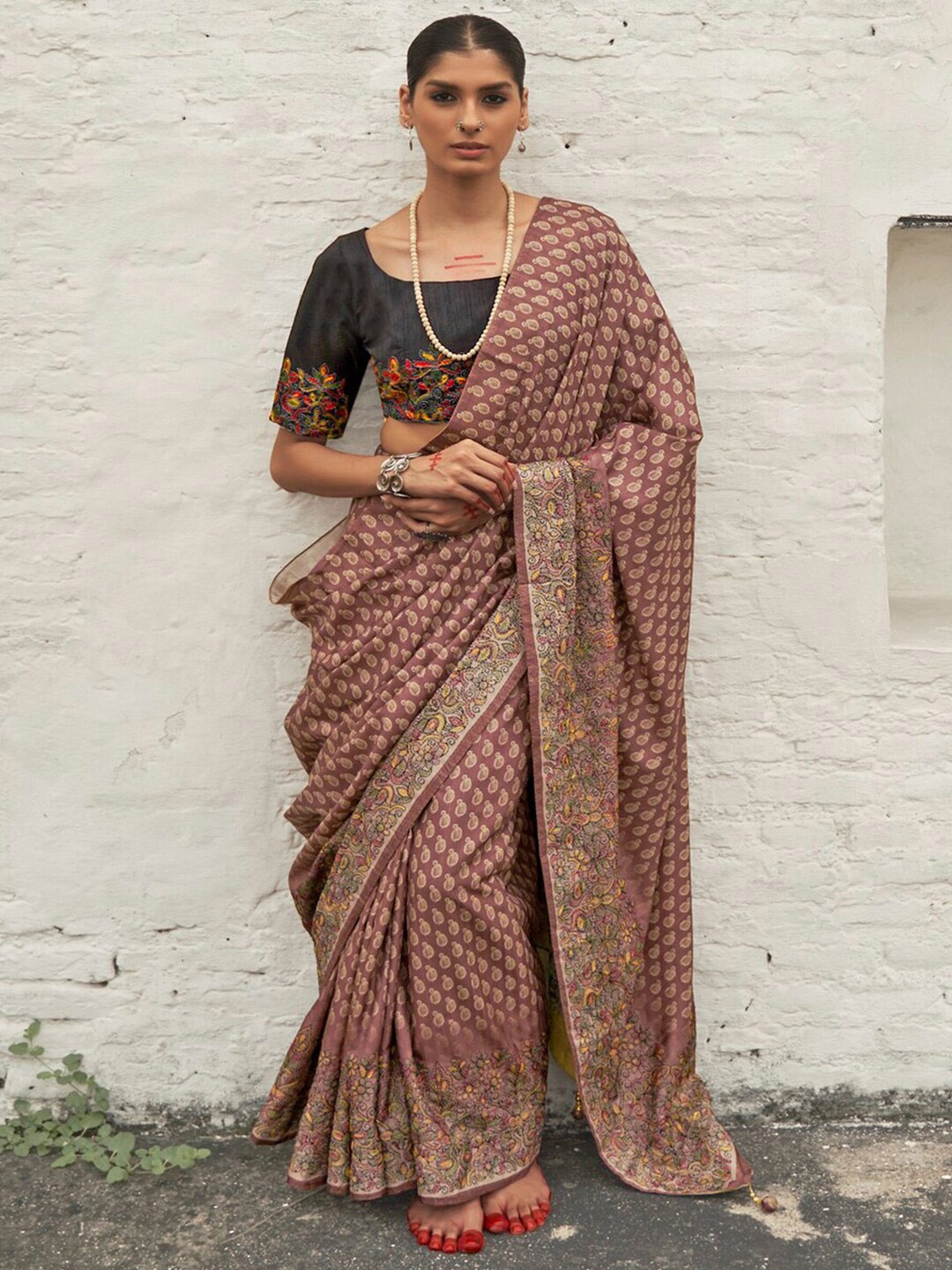 

Saree mall Ethnic Motifs Sarees, Burgundy