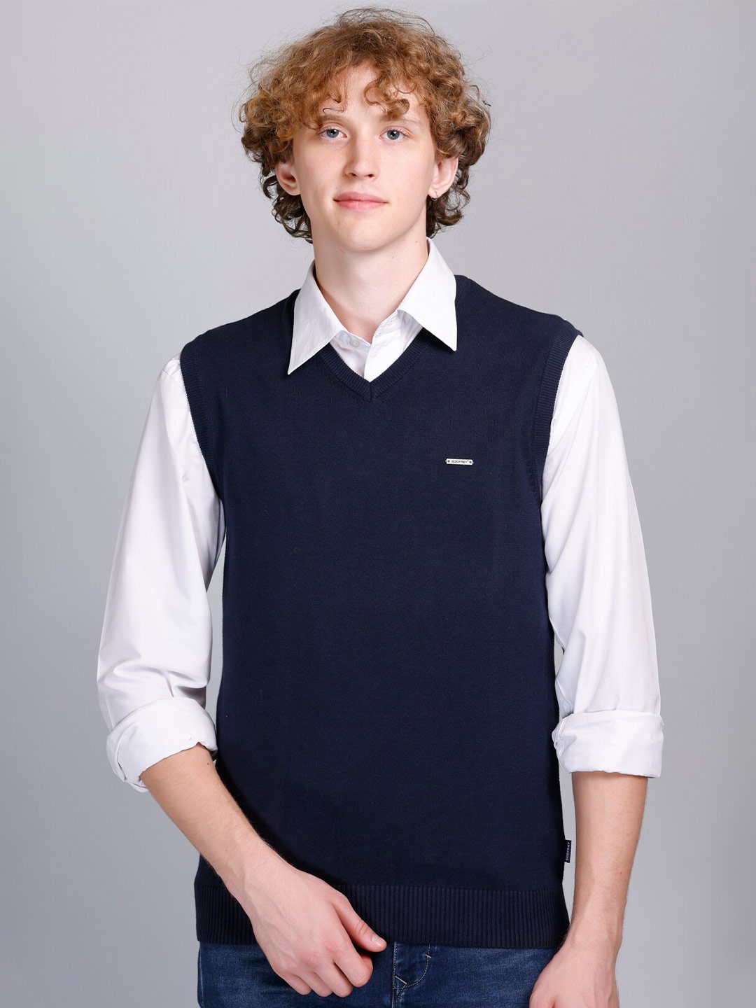 

GODFREY V-Neck Cotton Sweater Vest, Navy blue