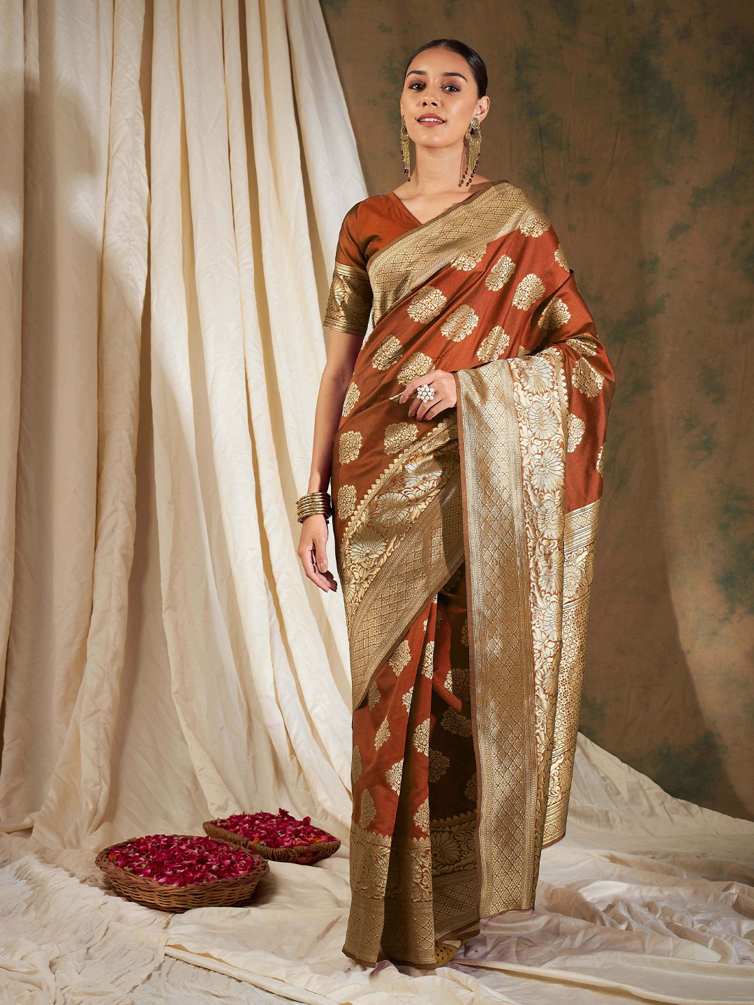 

Sangria Orange Ethnic Motifs Woven Design Zari Kanjeevaram Saree