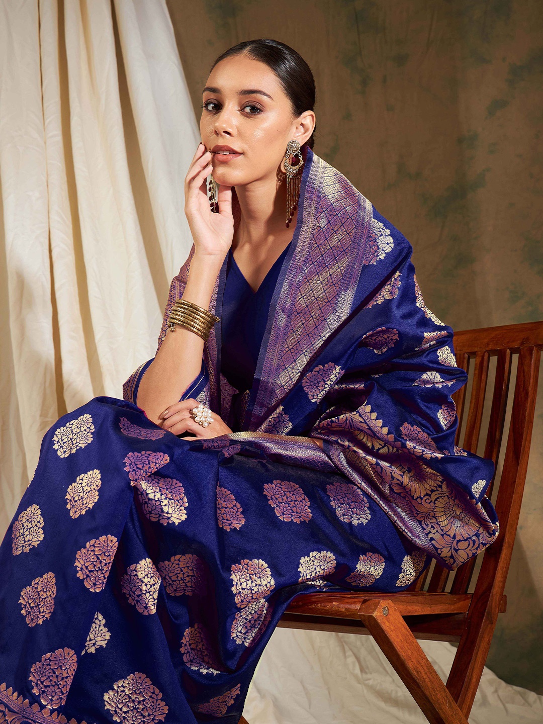 

Sangria Navy Blue Ethnic Motifs Woven Design Zari Banarasi Saree
