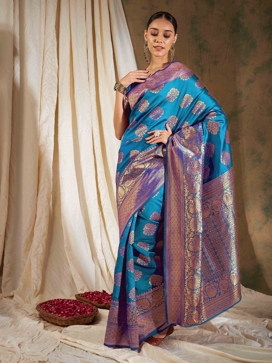 

Sangria Blue Ethnic Motifs Woven Design Zari Kanjeevaram Saree