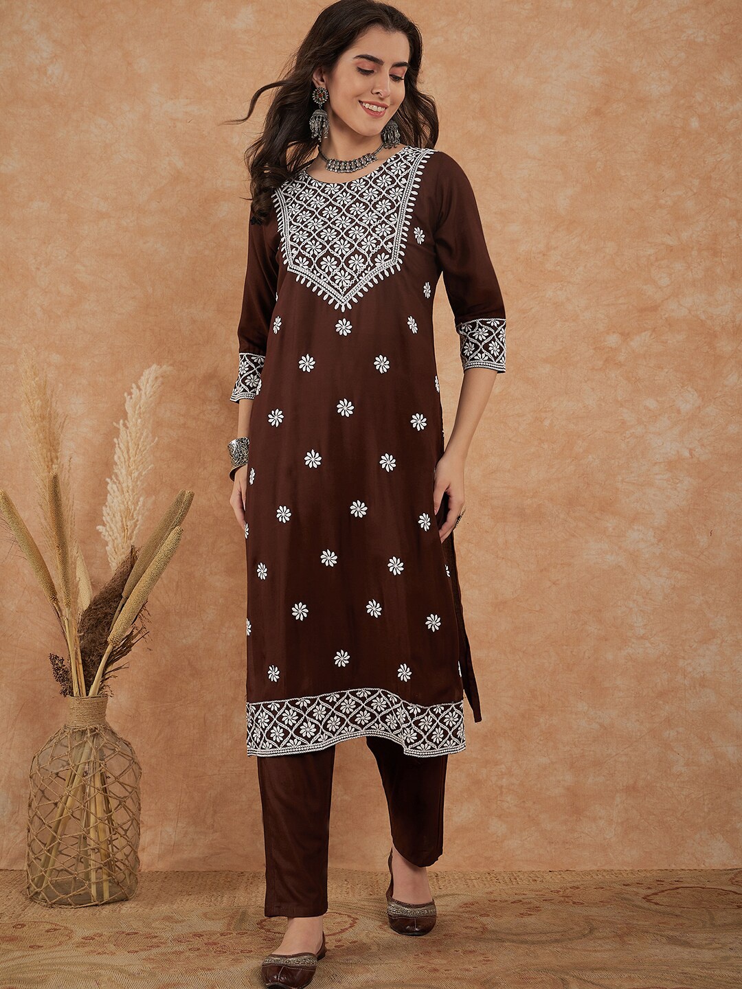 

KALINI Ethnic Motifs Embroidered Thread Work Kurta With Trouser, Brown