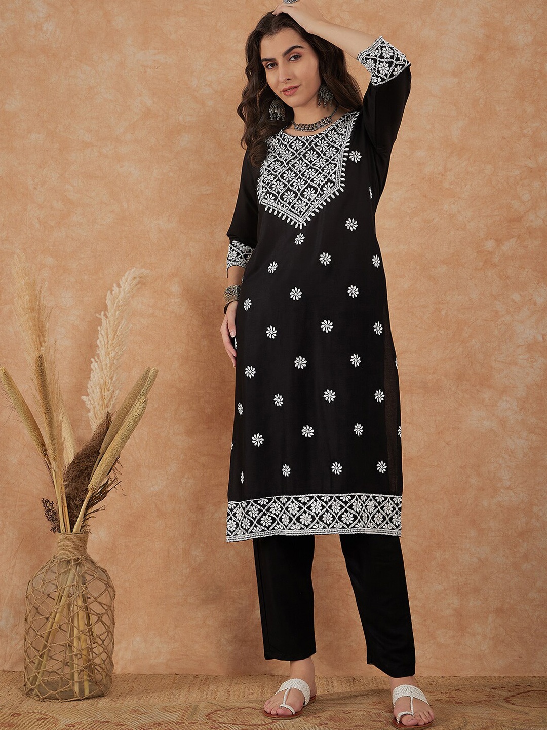 

KALINI Floral Embroidered Regular Thread Work Kurta with Salwar, Black