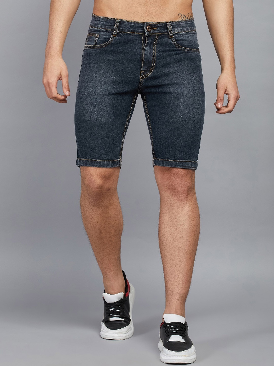 

STUDIO NEXX Men Regular Fit Mid-Rise Cotton Denim Shorts, Black
