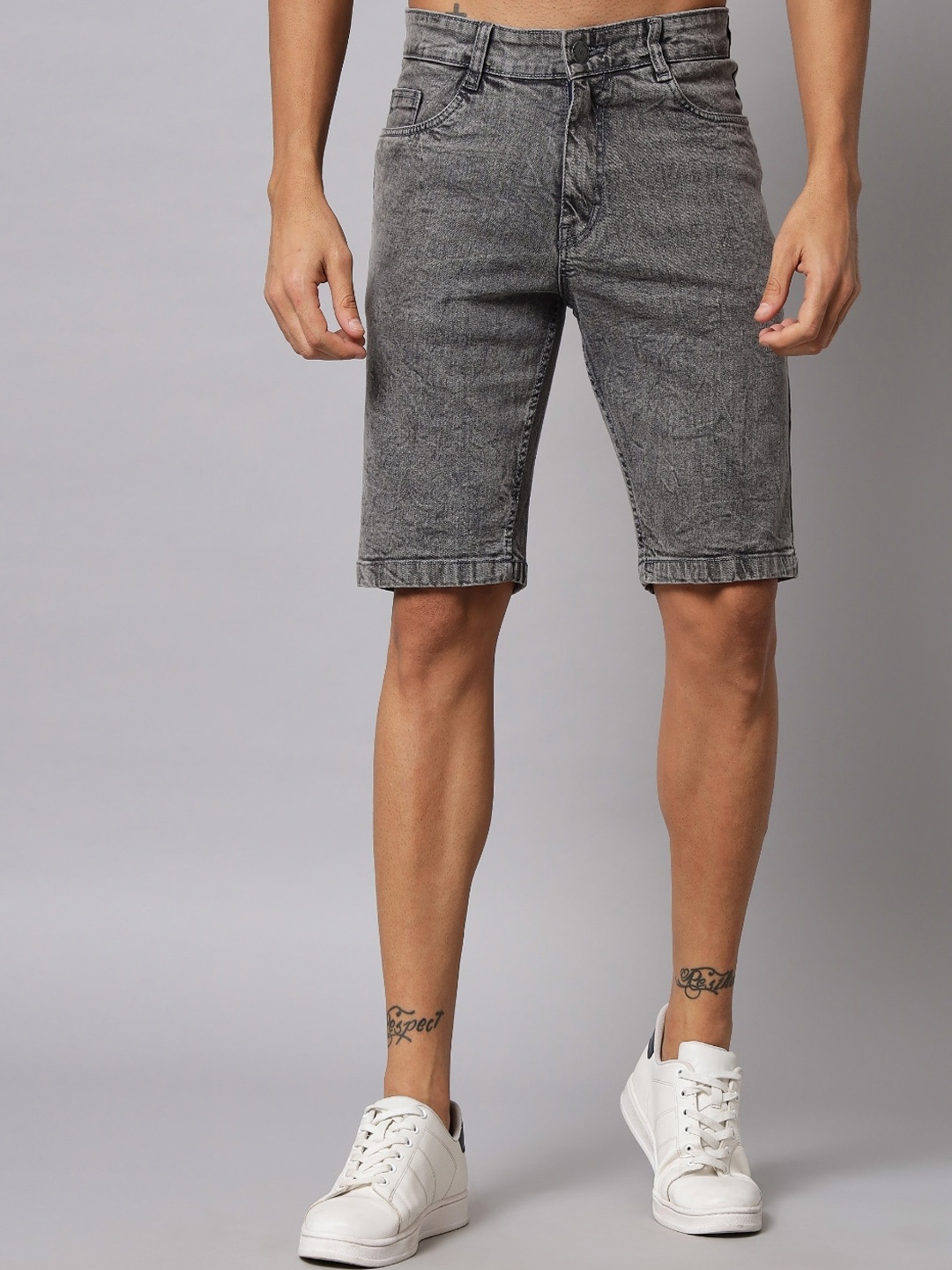 

STUDIO NEXX Men Regular Fit Mid-Rise Cotton Denim Shorts, Grey