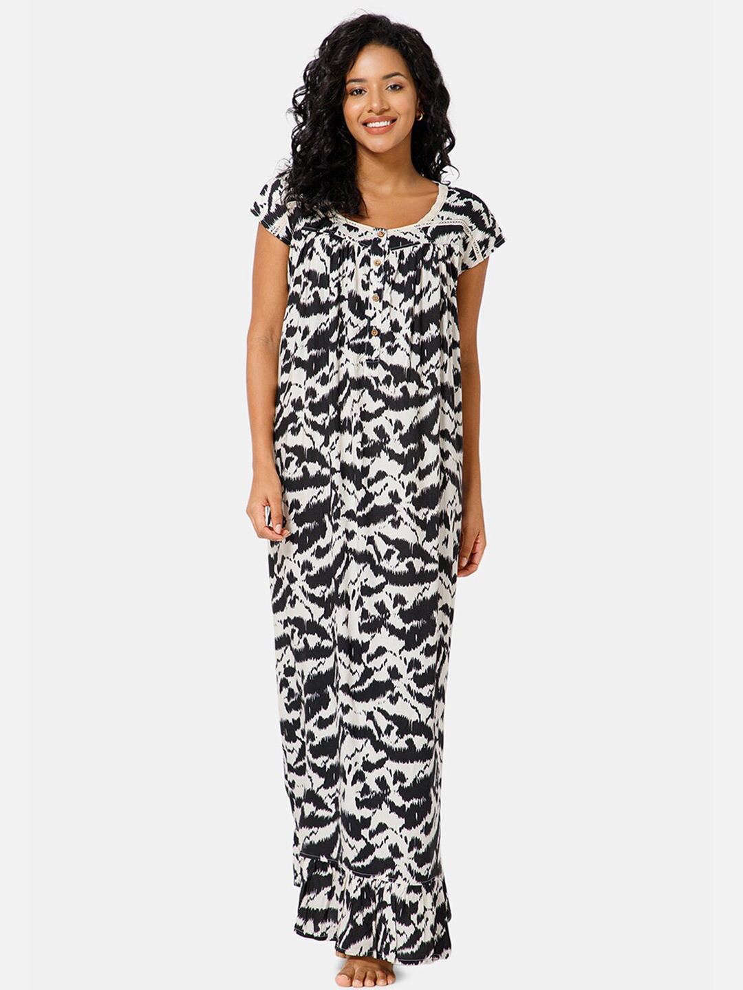 

NAIDU HALL Abstract Printed Maxi Nightdress, Black