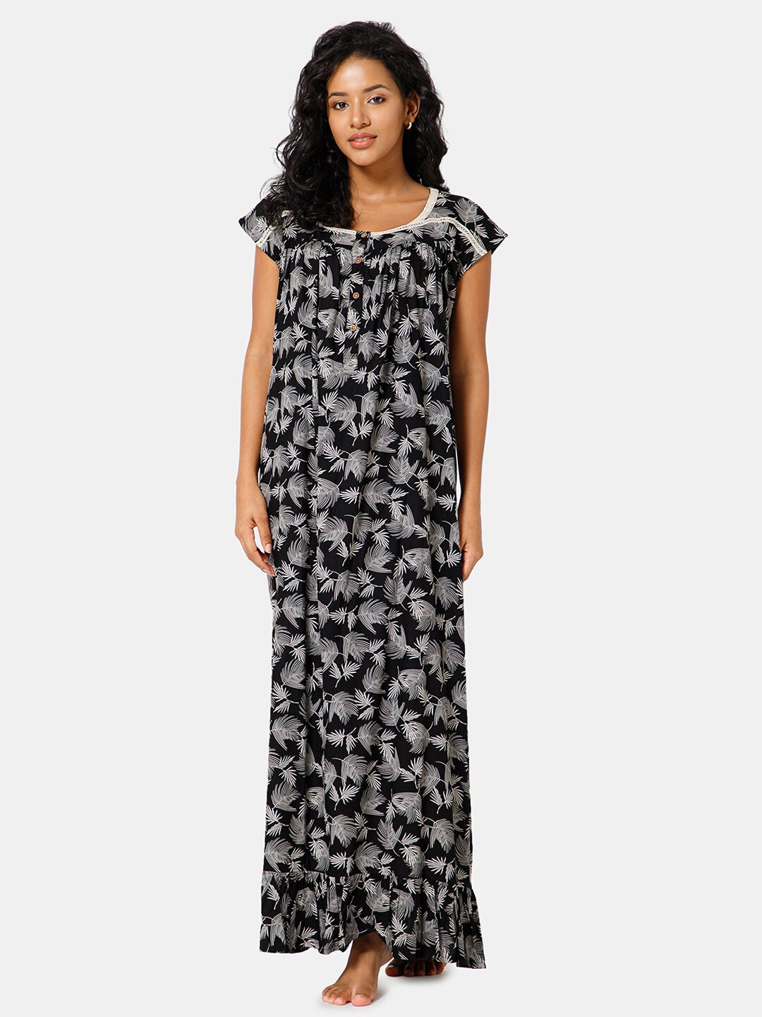 

NAIDU HALL Tropical Printed Maxi Nightdress NT39BP12XLBRA_715, Black