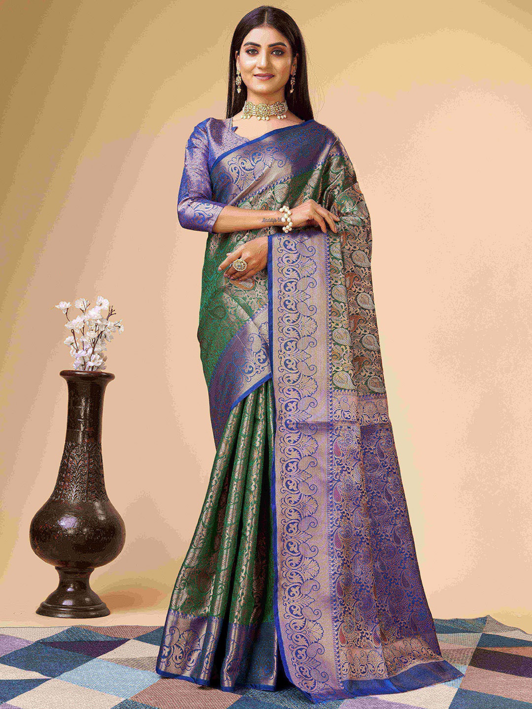 

PHEASANT Ethnic Motifs Woven Design Zari Kanjeevaram Saree, Green