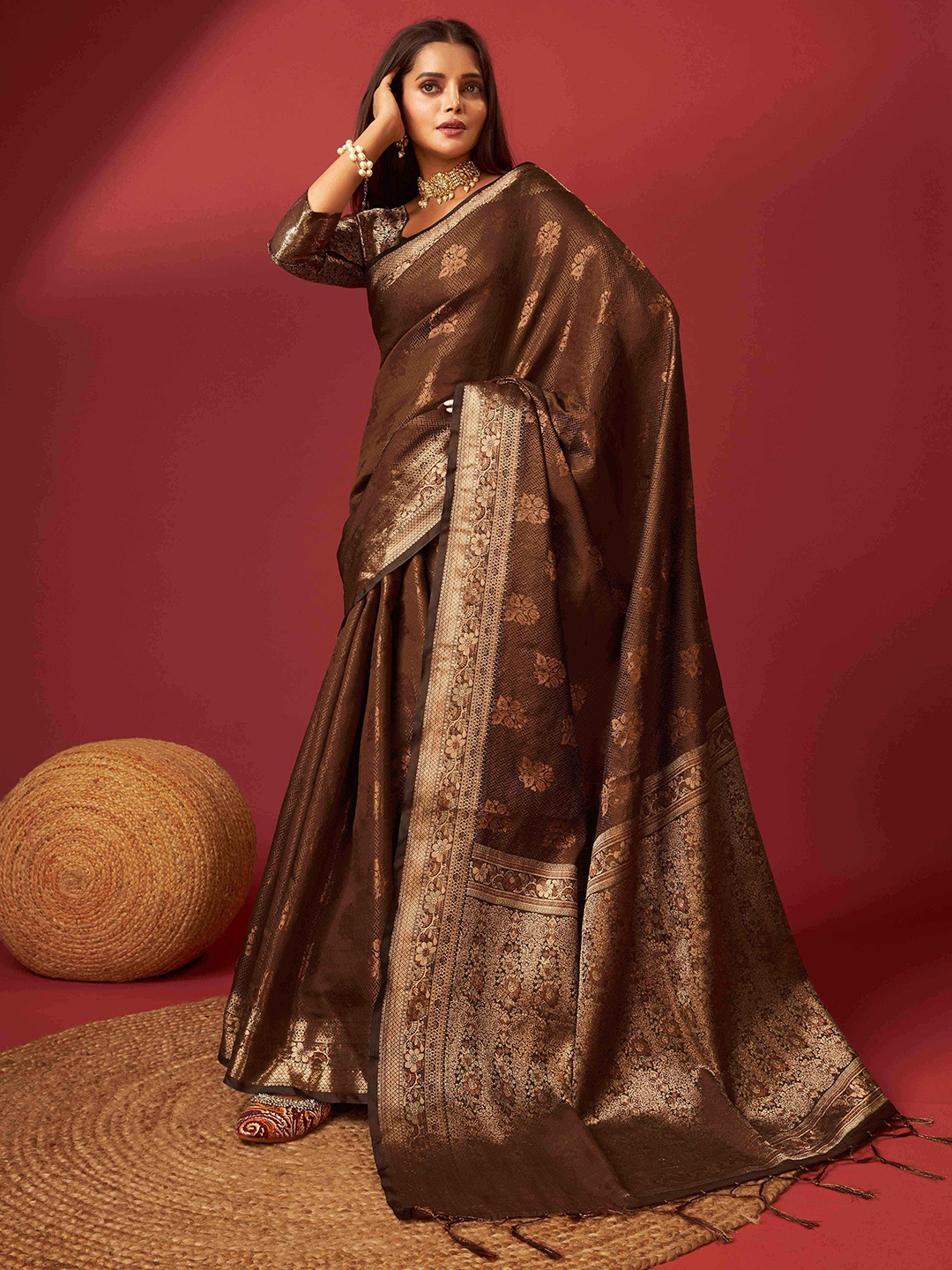 

PHEASANT Ethnic Motifs Woven Design Zari Pure Silk Kanjeevaram Saree, Brown