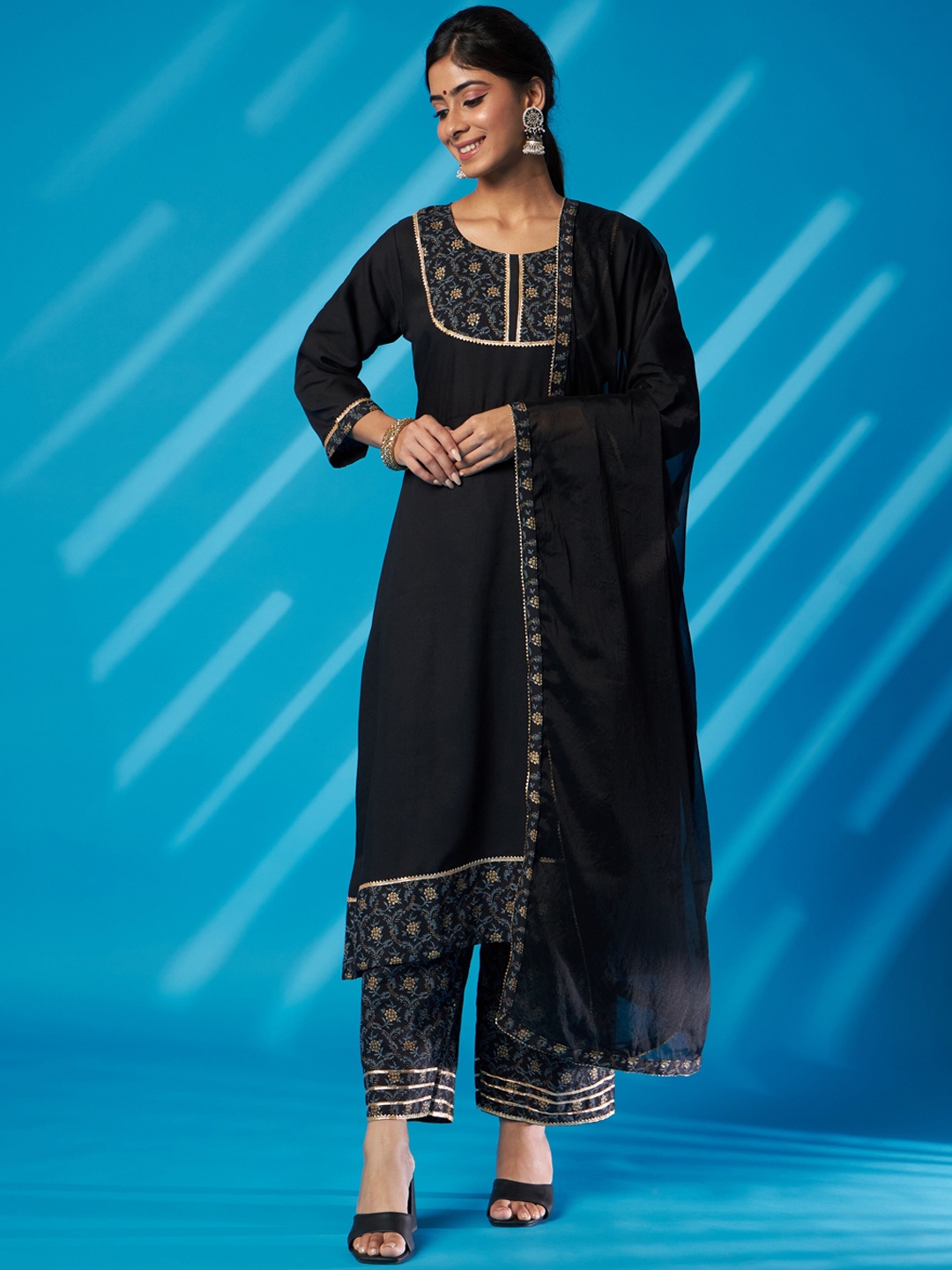 

ASPORA Floral Yoke Design Gotta Patti A-Line Kurta with Palazzos & Dupatta, Black