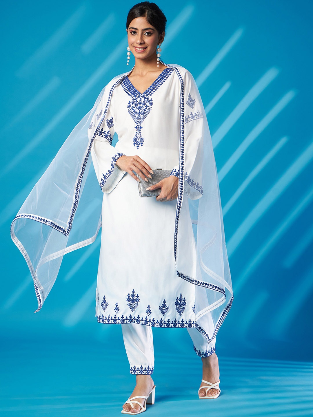 

ASPORA Embroidered V-Neck Mirror Work Kurta With Trousers & Dupatta, White