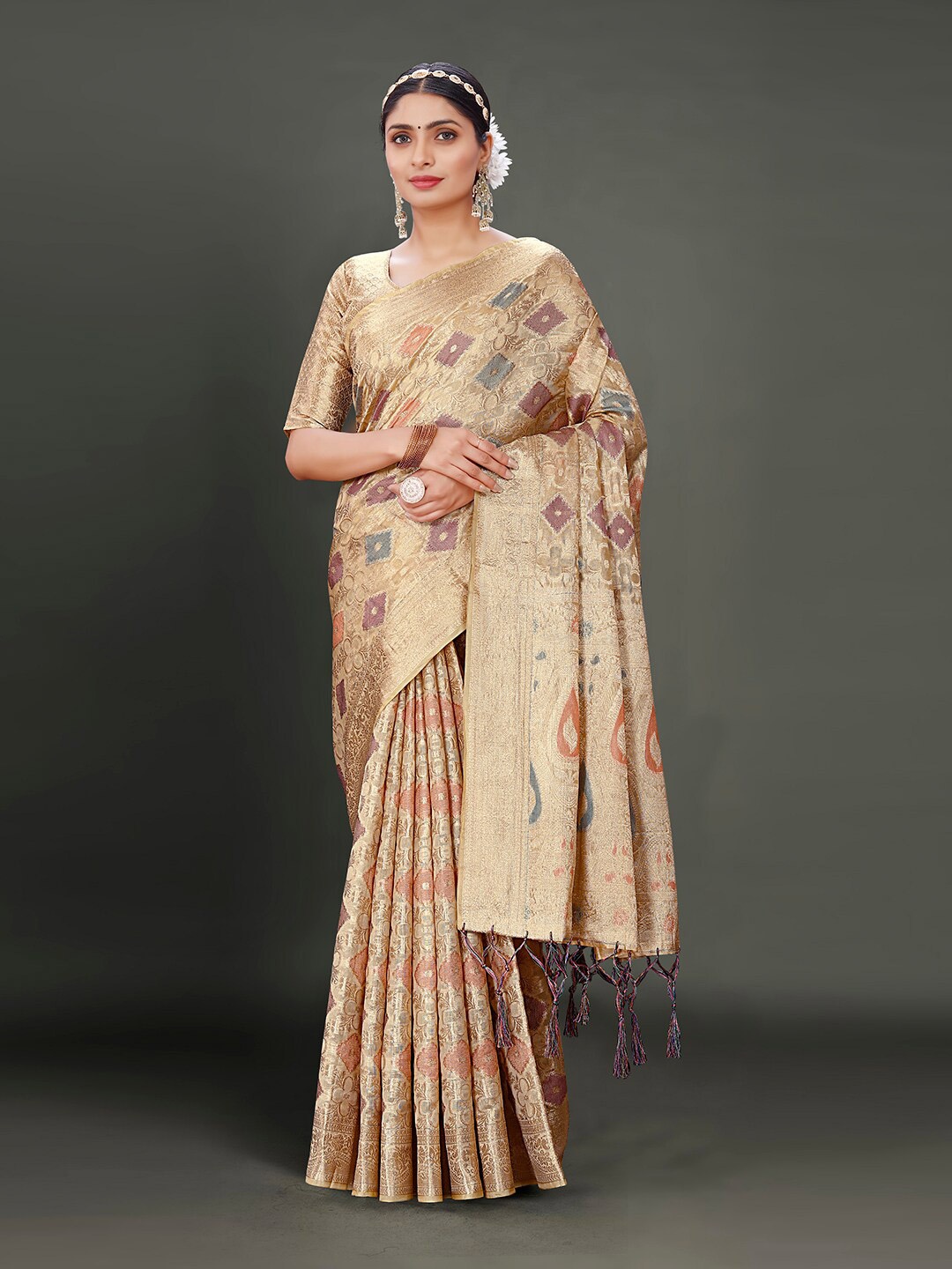 

Pisara Ethnic Motifs Woven Design Zari Organza Saree, Beige