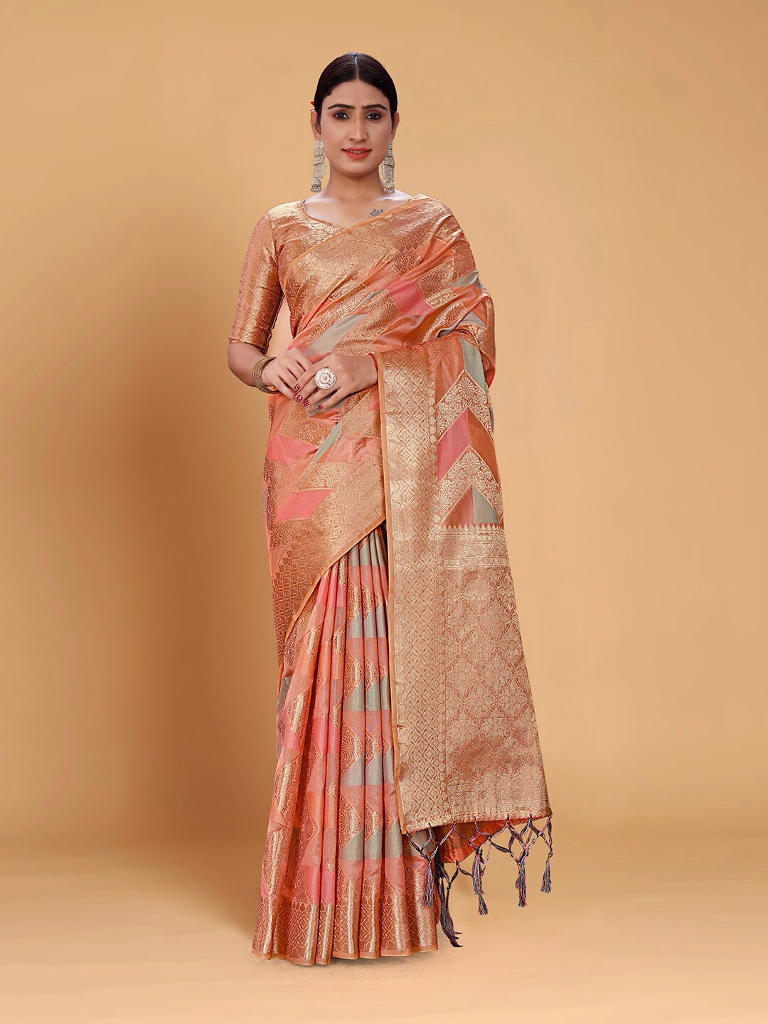 

Pisara Ethnic Motifs Woven Design Zari Organza Saree, Peach