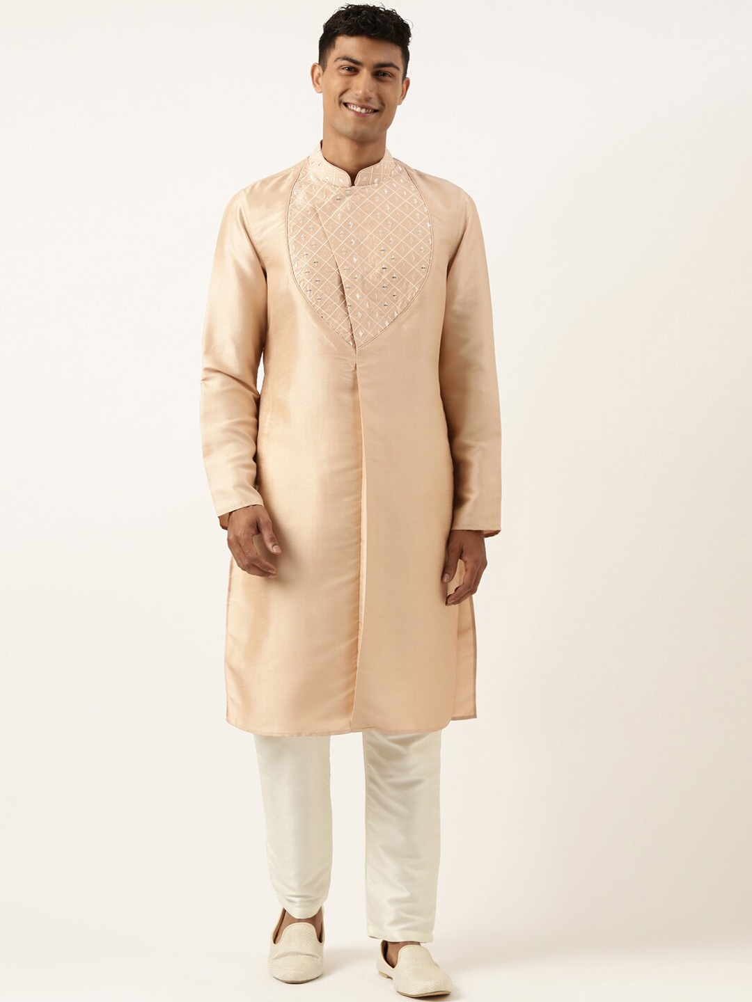 

TheEthnic.Co Geometric Yoke Design Mirror Work Angrakha Kurta & Pyjamas, Peach