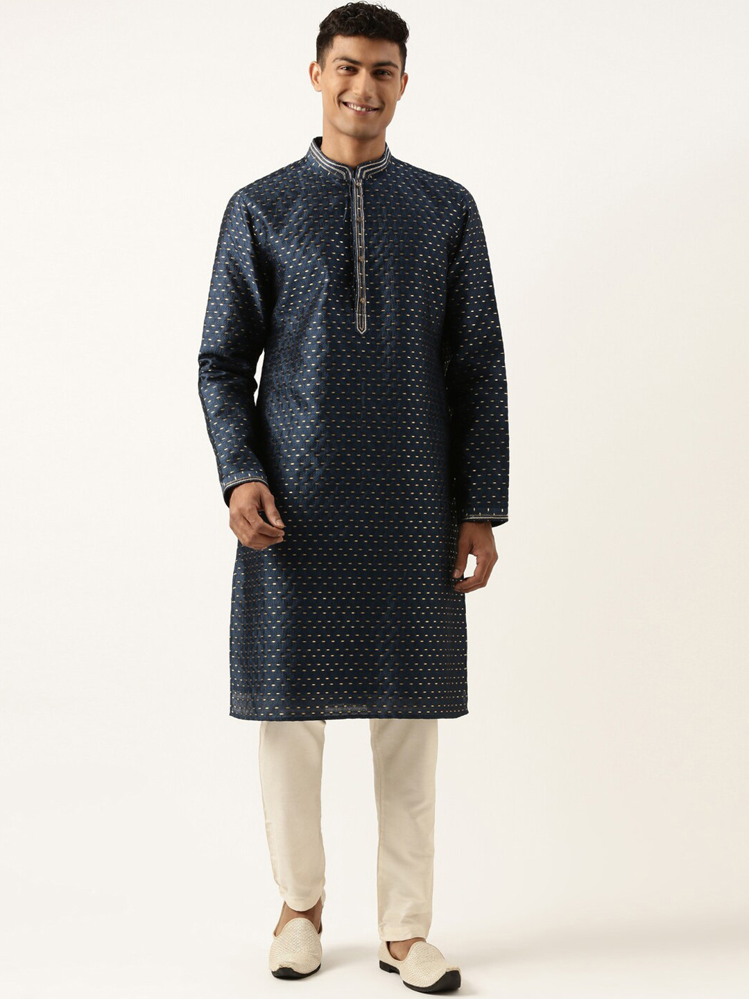 

TheEthnic.Co Woven Design Mandarin Collar Zari Regular Kurta with Trousers, Navy blue