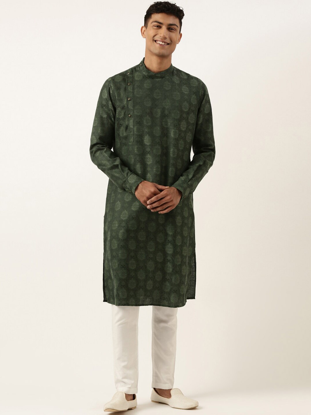 

TheEthnic.Co Woven Design Band Collar Angrakha Regular Pure Cotton Kurta with Pyjamas, Green