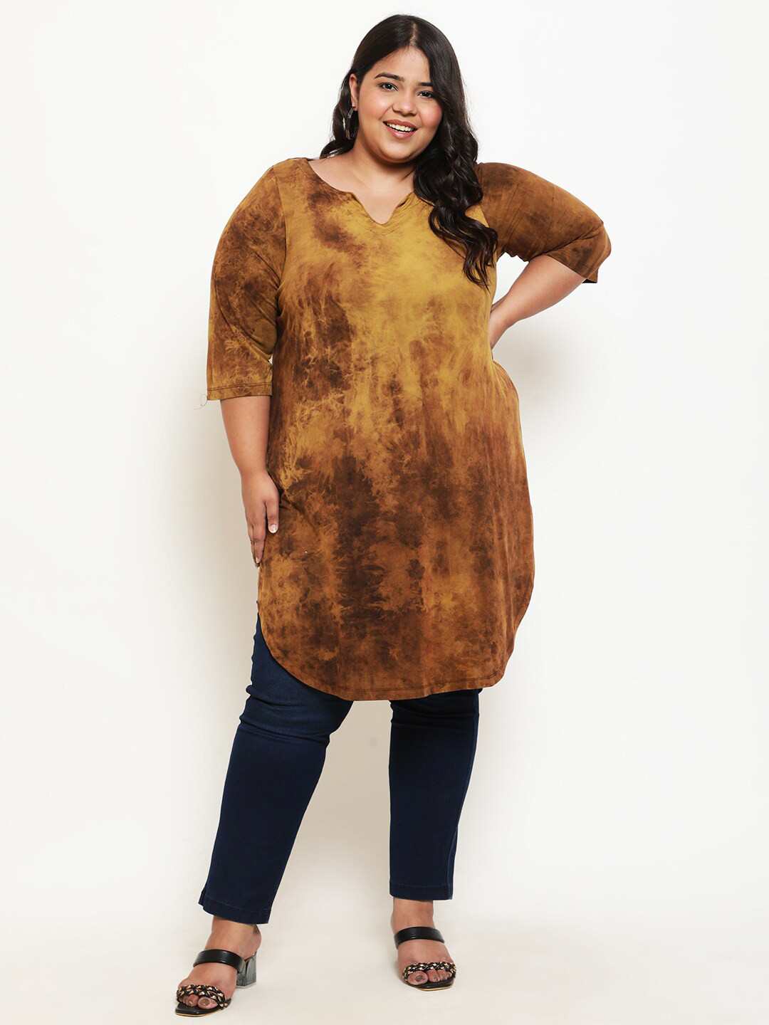 

Amydus Plus Size Tie & Dye Round Neck Cotton Straight Kurta, Mustard