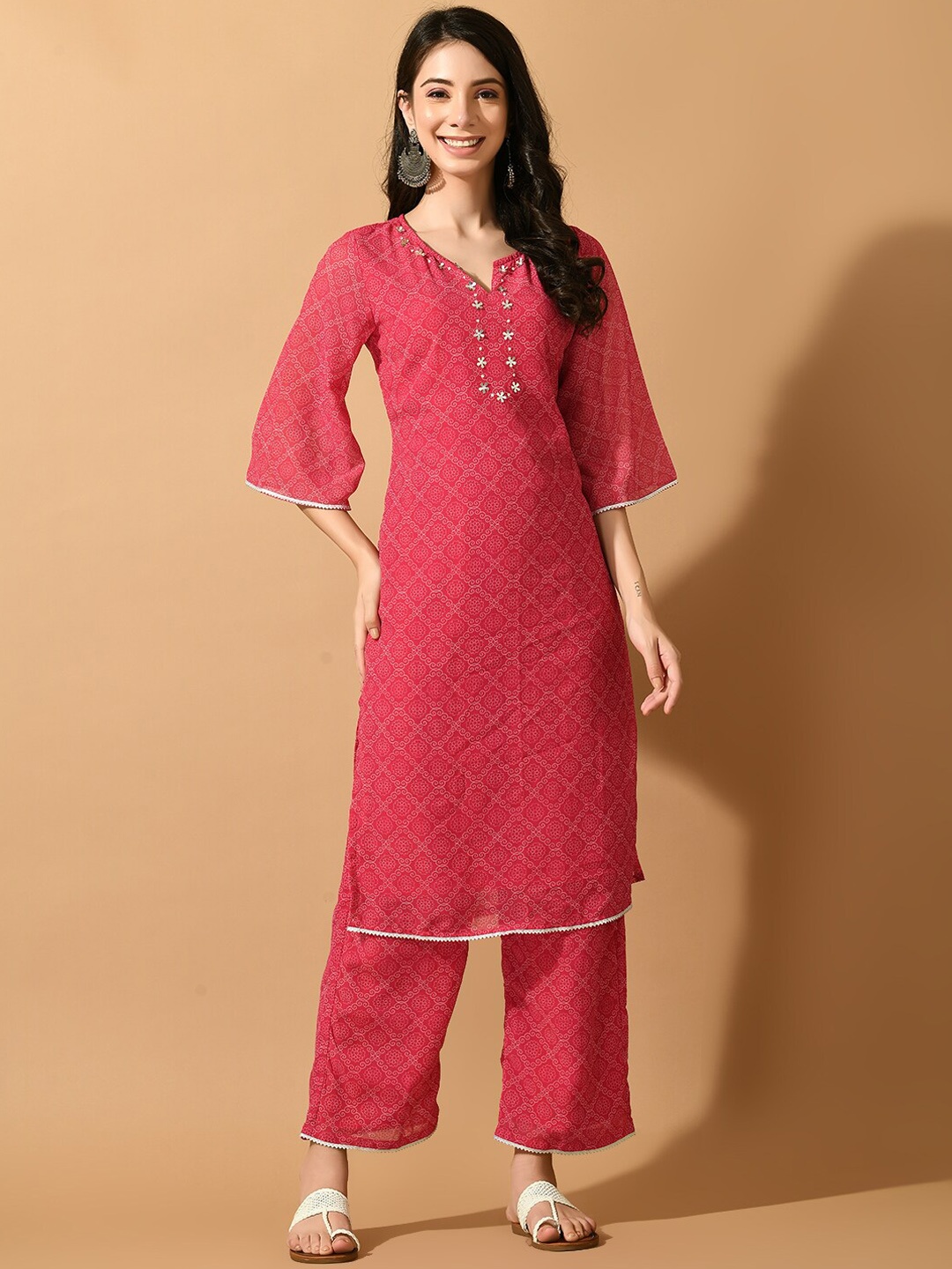 

Sangria Printed Straight Kurta With Palazzo & Dupatta, Pink