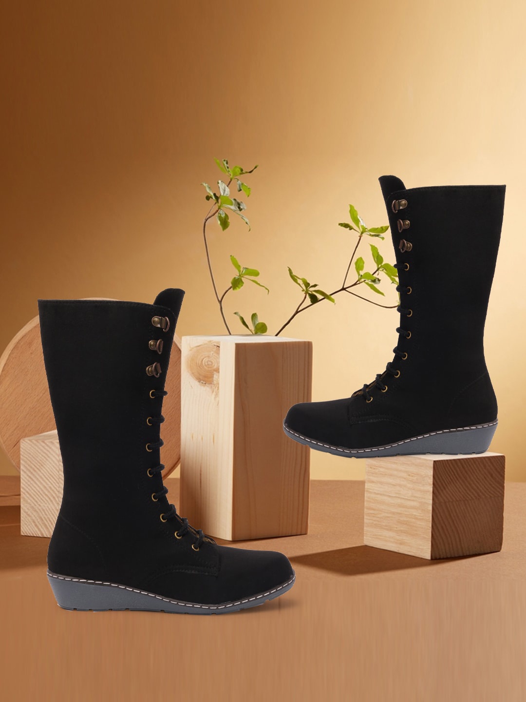 

The Roadster Lifestyle Co. Women Black High Top Wedge Winter Boots