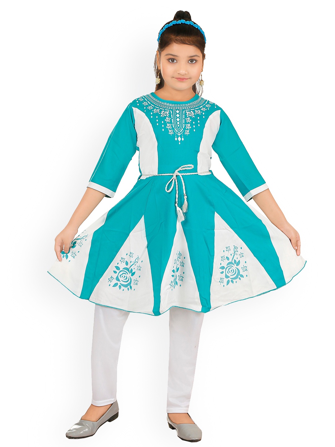 

BAESD Girls Colourblocked A-Line Kurta, Blue