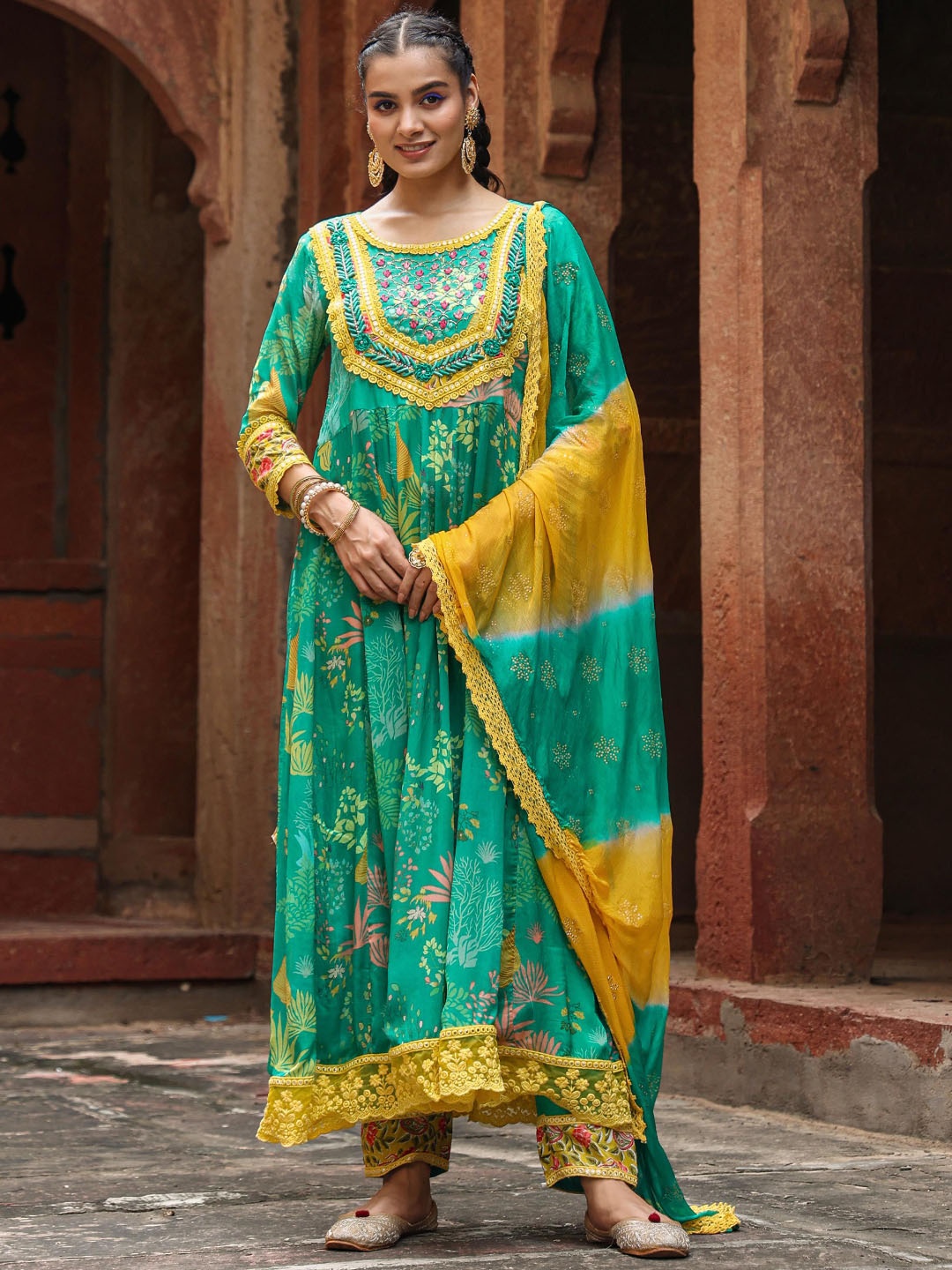 

SCAKHI Floral Printed Mirror Work Silk Crepe Kurta with Trousers & Dupatta, Green