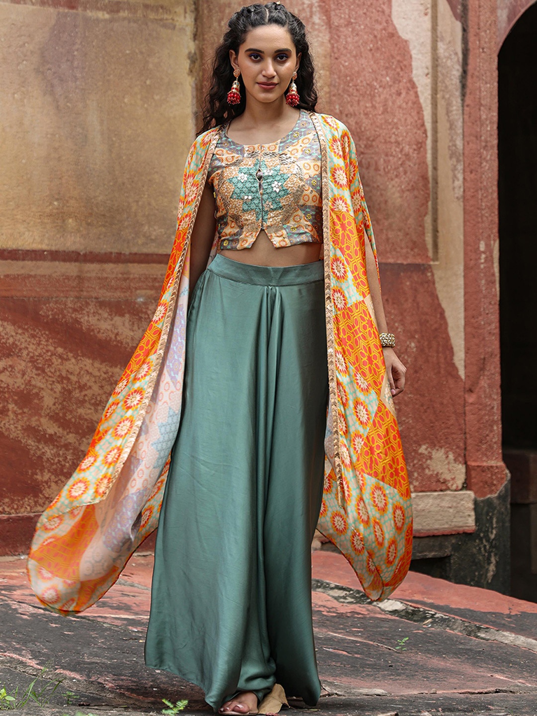 

SCAKHI Printed Round-Neck Choli & Embellished Asymmetric Cape With Flared Palazzo Co-Ords, Orange