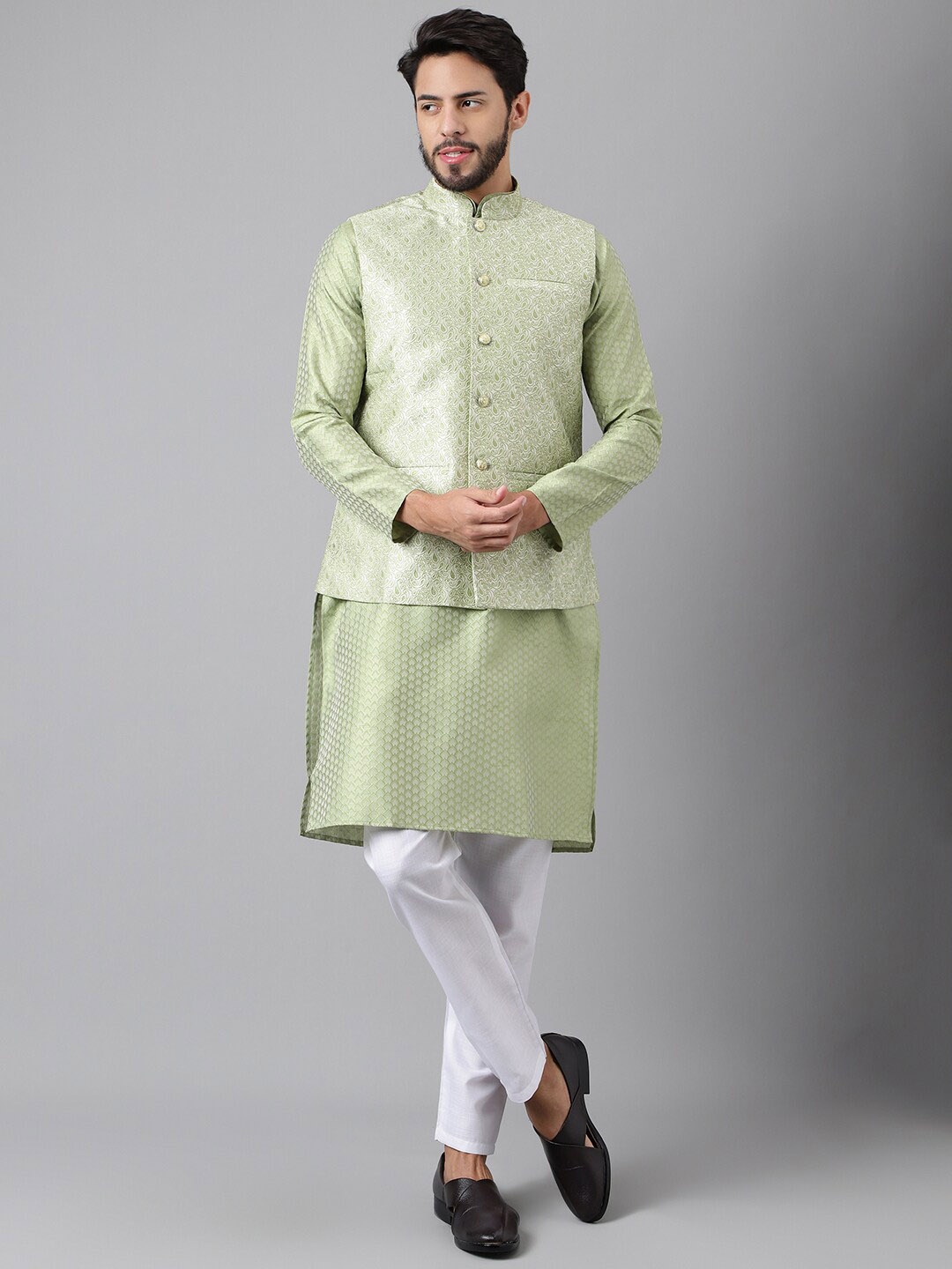 

SHADOW & SAINING Ethnic Motifs Woven Design Straight Kurta with Pyjamas & & Nehru Jacket, Green