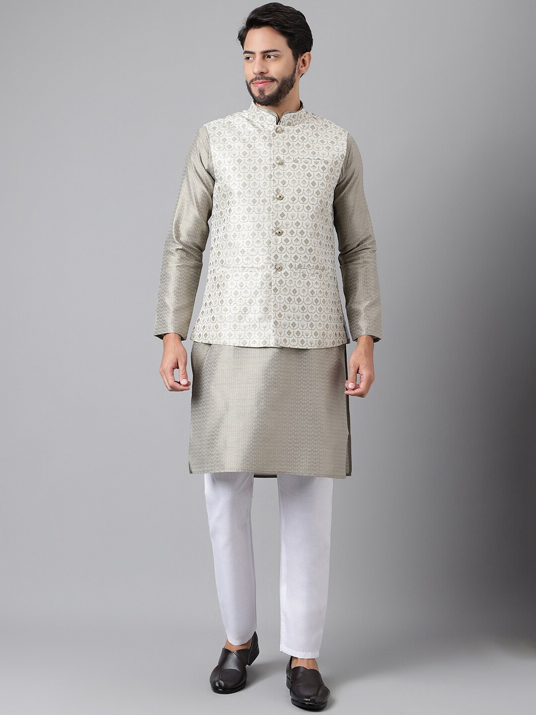 

SHADOW & SAINING Regular Kurta with Pyjamas, Grey