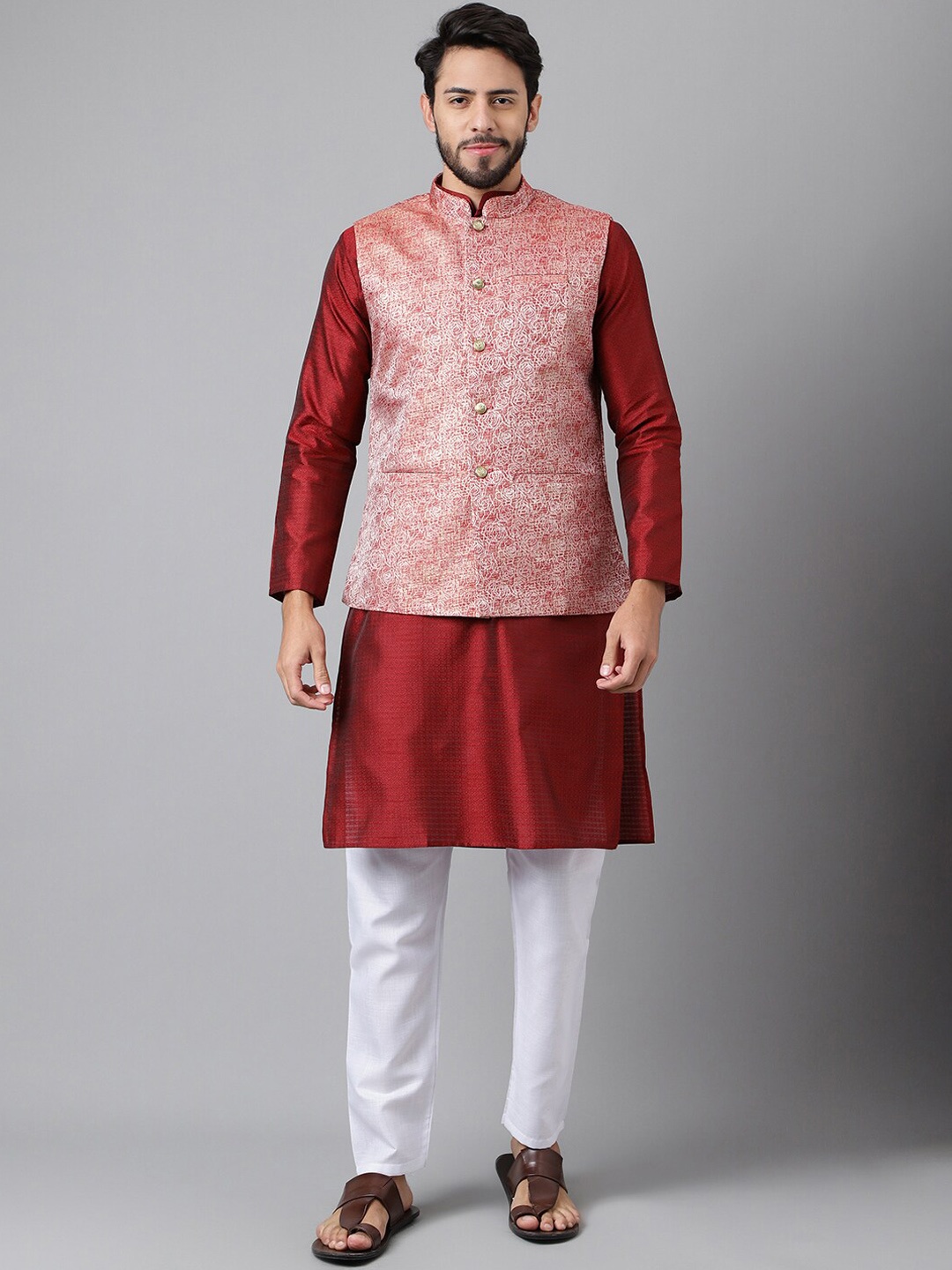 

SHADOW & SAINING Mandarin Collar Regular Kurta With Pyjamas, Red