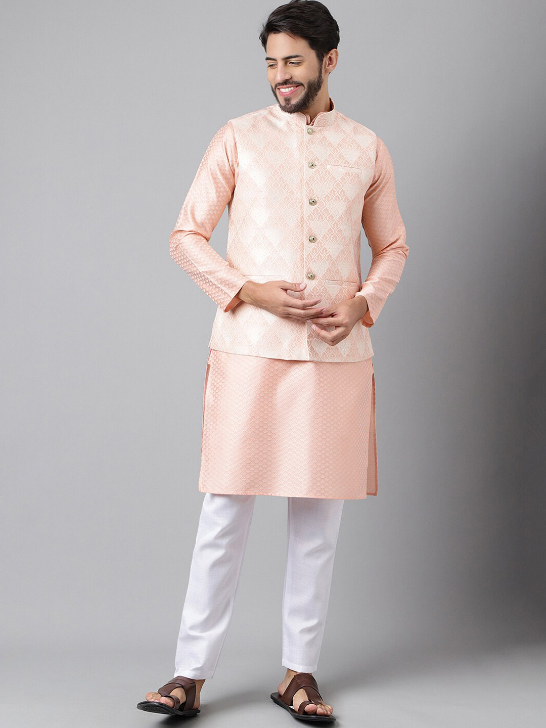

SHADOW & SAINING Regular Kurta with Pyjamas & Nehru Jacket, Peach