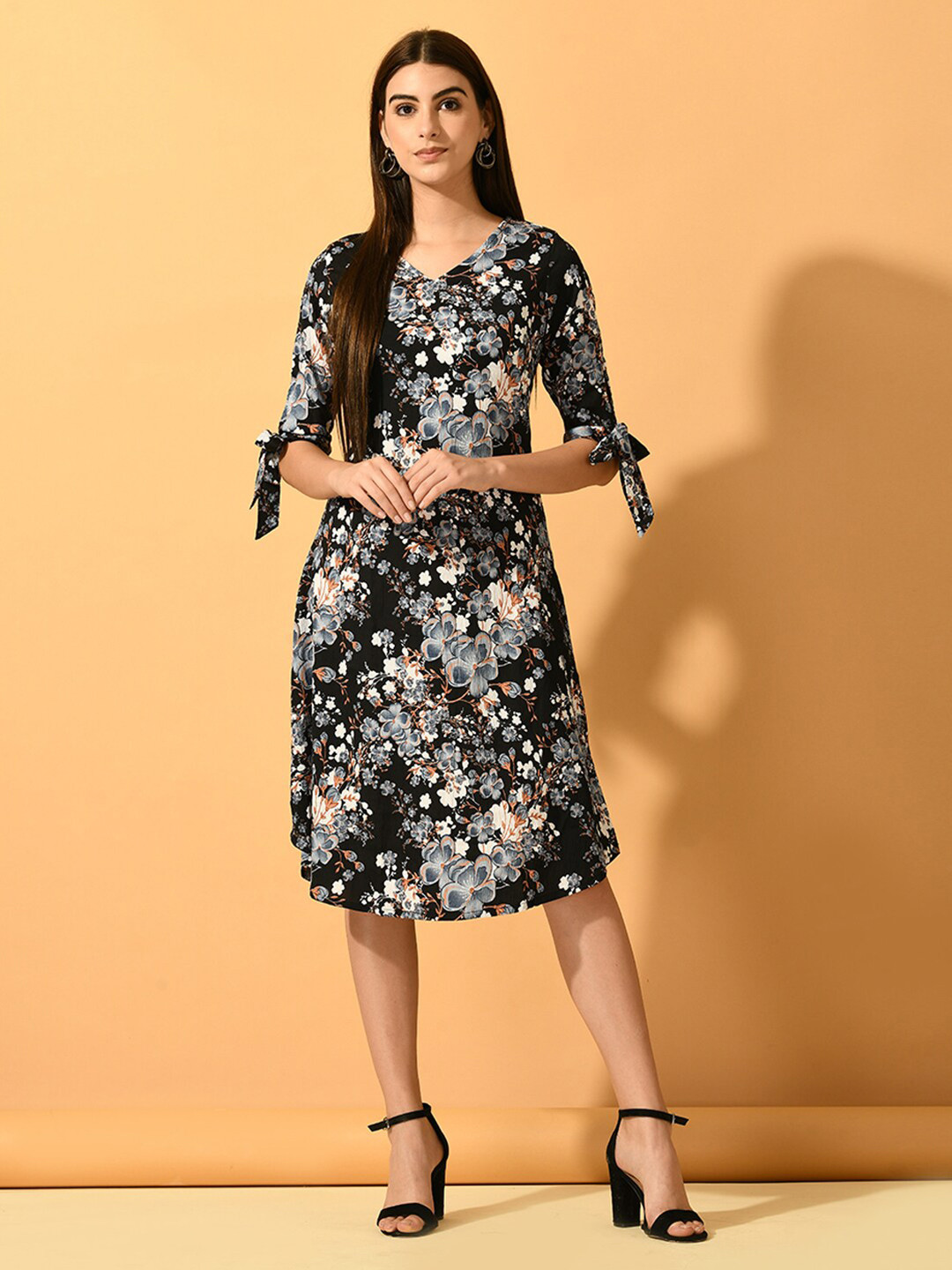 

Myshka Floral Printed Tie-Ups Detail A-Line Dress, Black