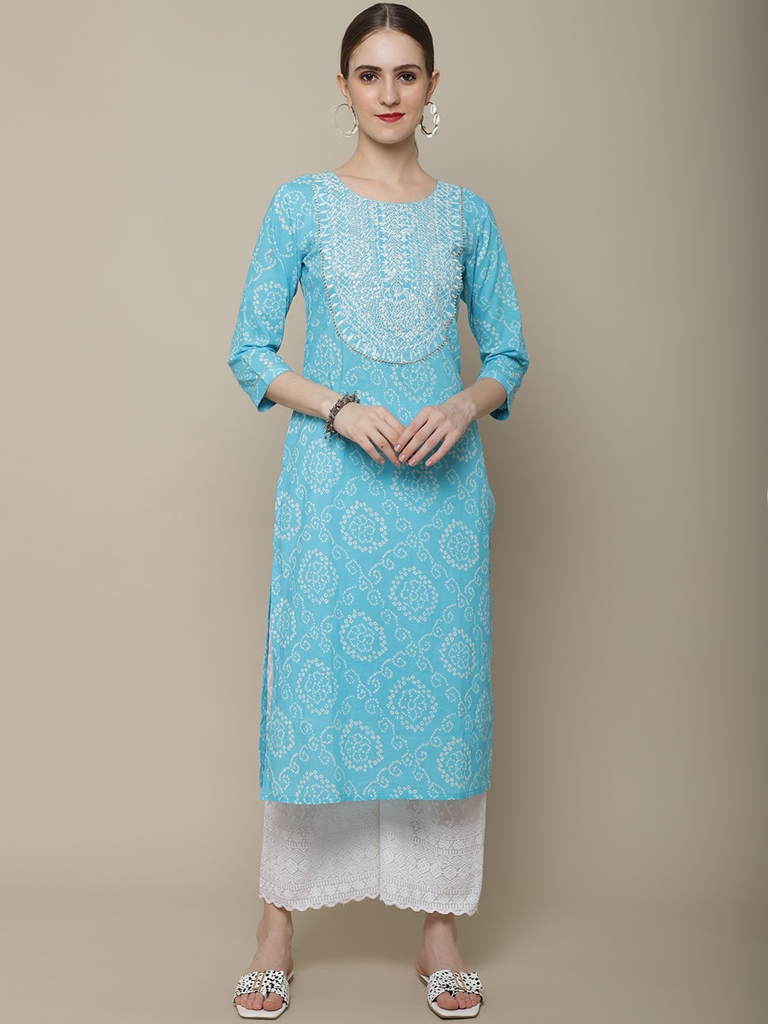 

Vastramyaa Bandhani Printed Thread Work Cotton Kurta, Turquoise blue