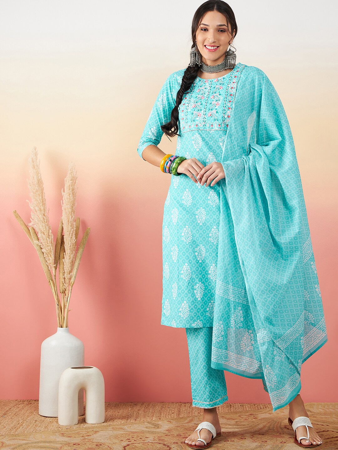 

Vastramyaa Bandhani Printed Regular Thread Work Pure Cotton Kurta with Trousers & Dupatta, Turquoise blue