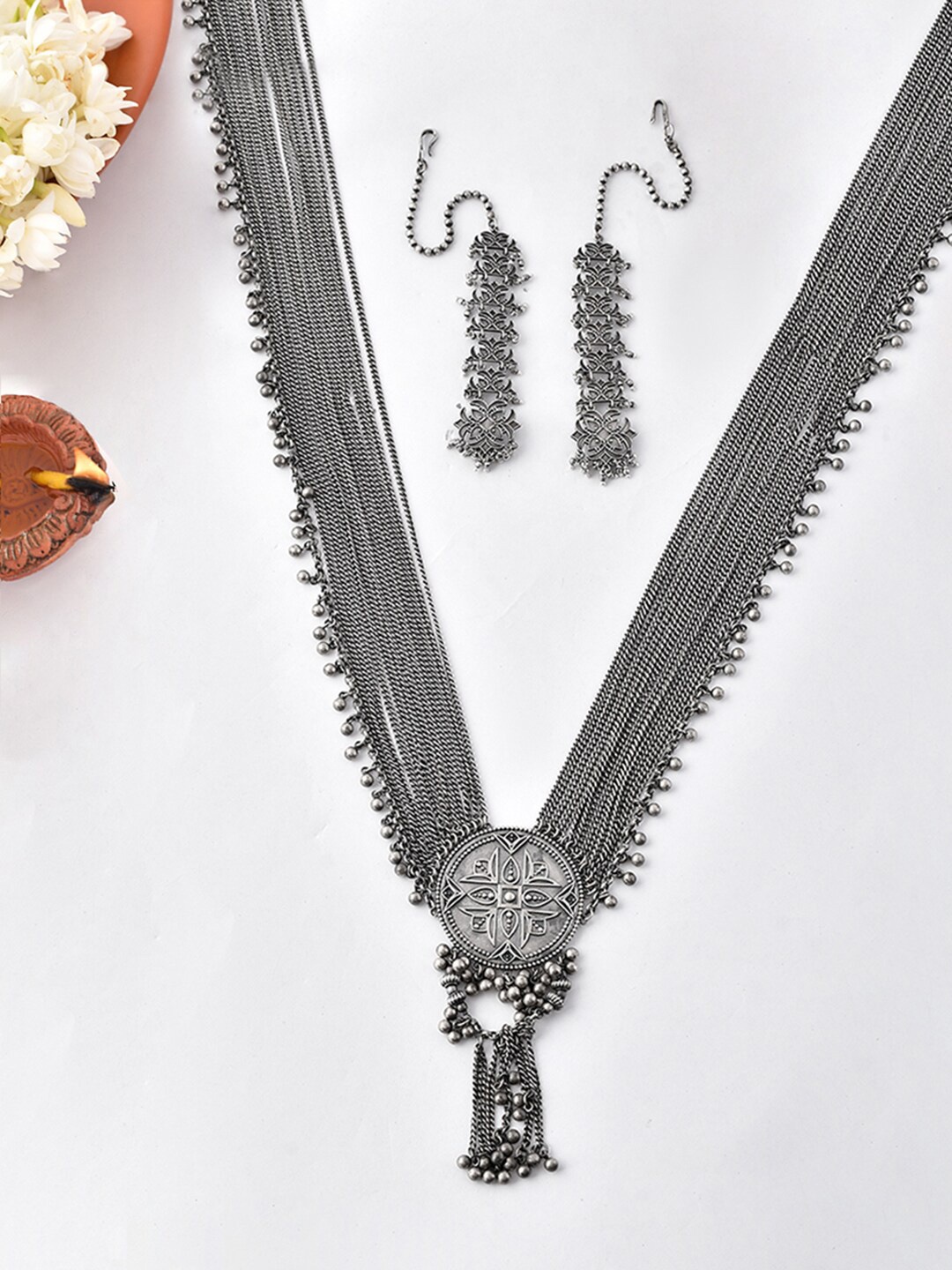 

Voylla Nrityotsava Sliver-Plated Oxidized Bohemian Jewellery Set, Silver