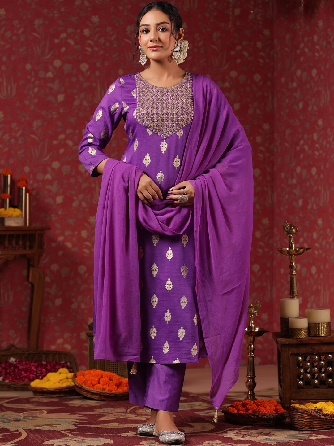 

Ishin Ethnic Motifs Printed Thread Work Kurta & Trousers With Dupatta, Purple
