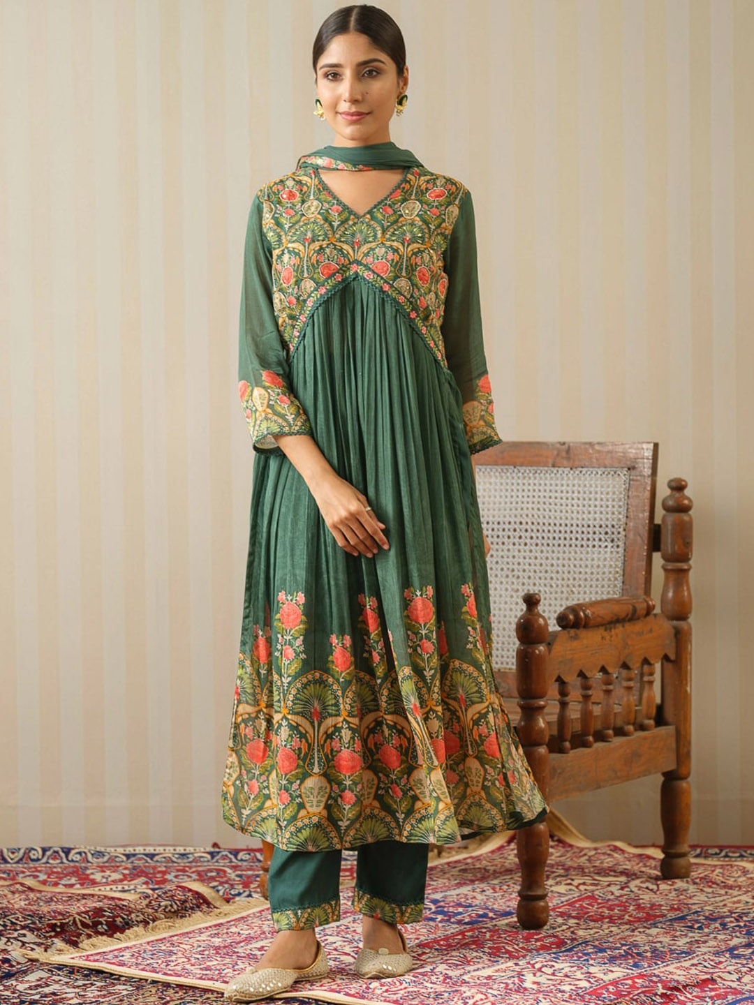 

Sangria Ethnic Motif Printed Pleated A-Line Kurta With Trousers & Dupatta, Olive