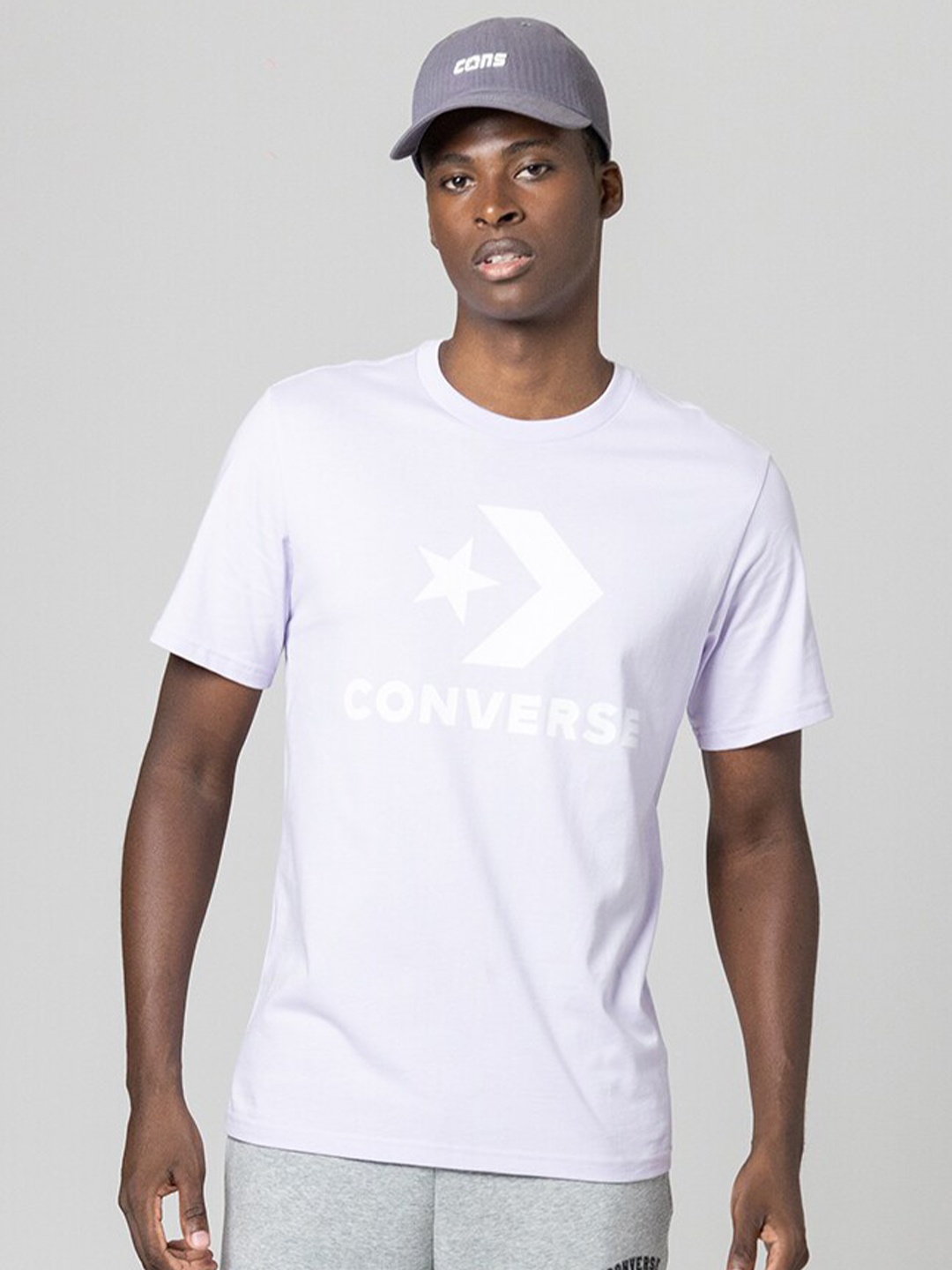 

Converse Unisex Standard Fit Center Front Large Logo Star Chevron T-shirt, Lavender