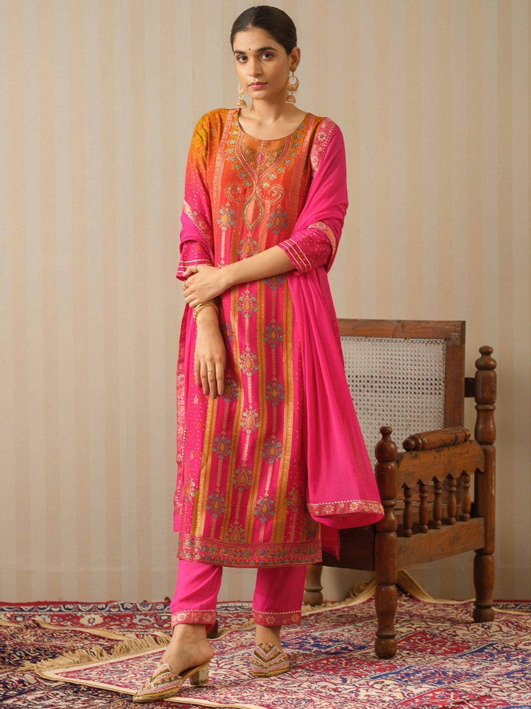 

House of Pataudi Ethnic Motif Printed Staright Kurta & Trousers With Dupatta, Pink