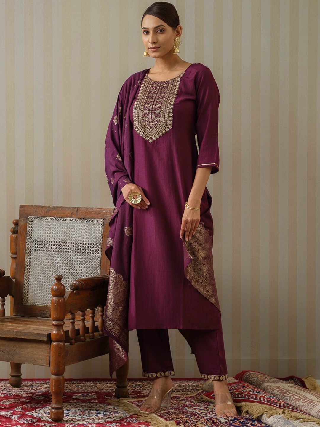 

Ode by House of Pataudi Purple Ethnic Motifs Straight Kurta & Trousers With Dupatta