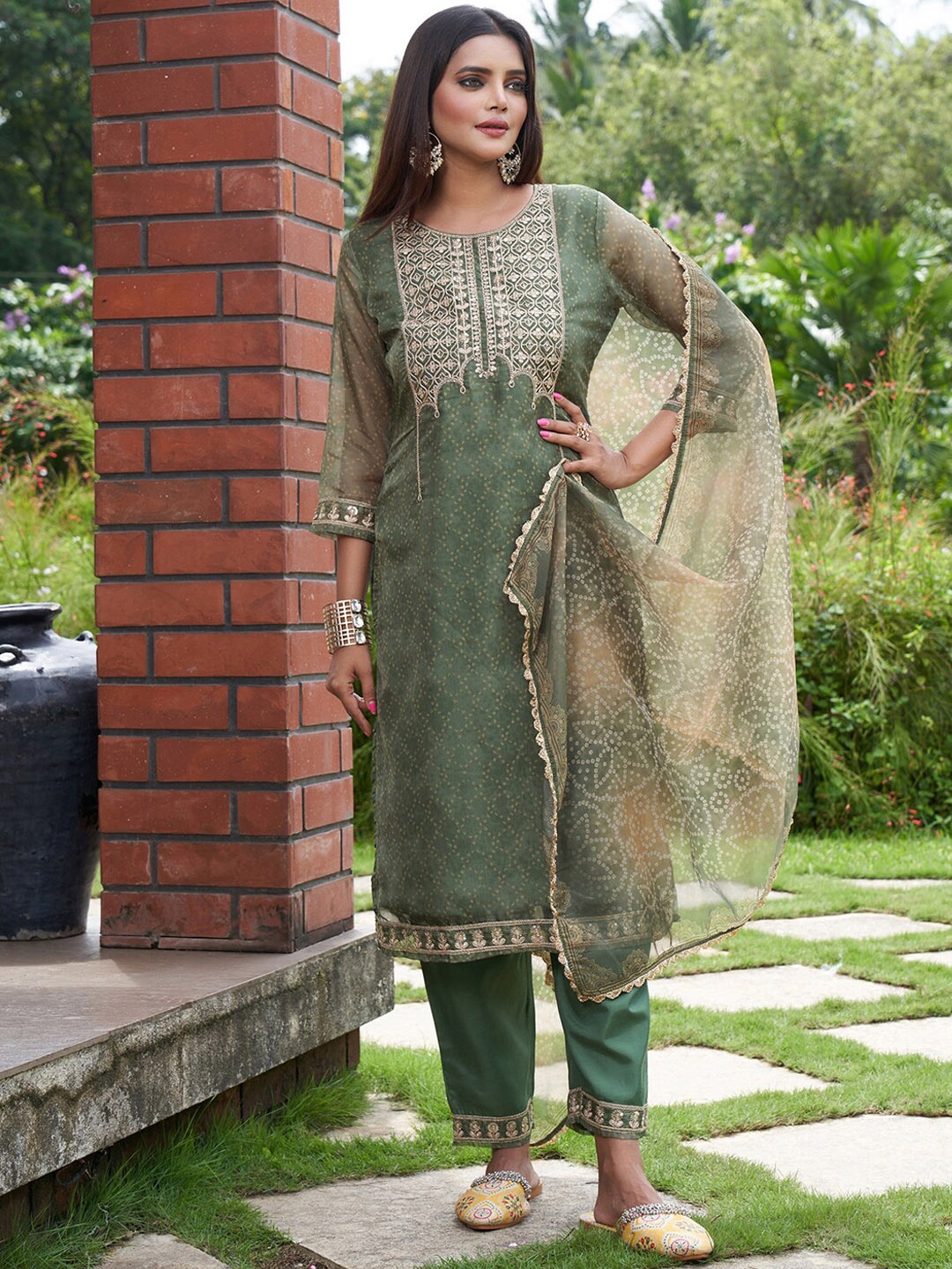 

Indo Era Bandhani Printed Thread Work Kurta with Trousers & Dupatta, Green
