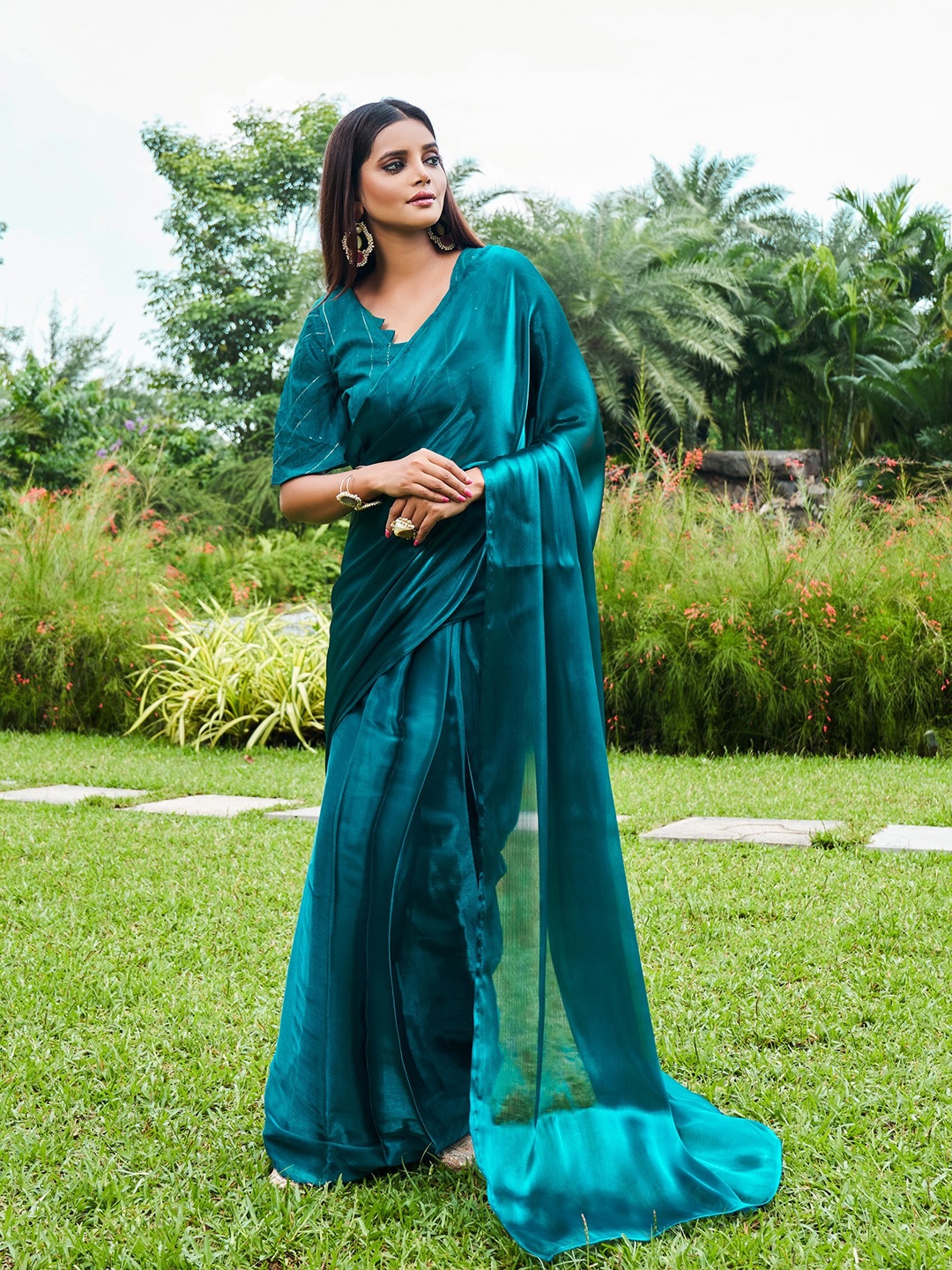 

Mitera Teal Organza Ready to Wear Saree