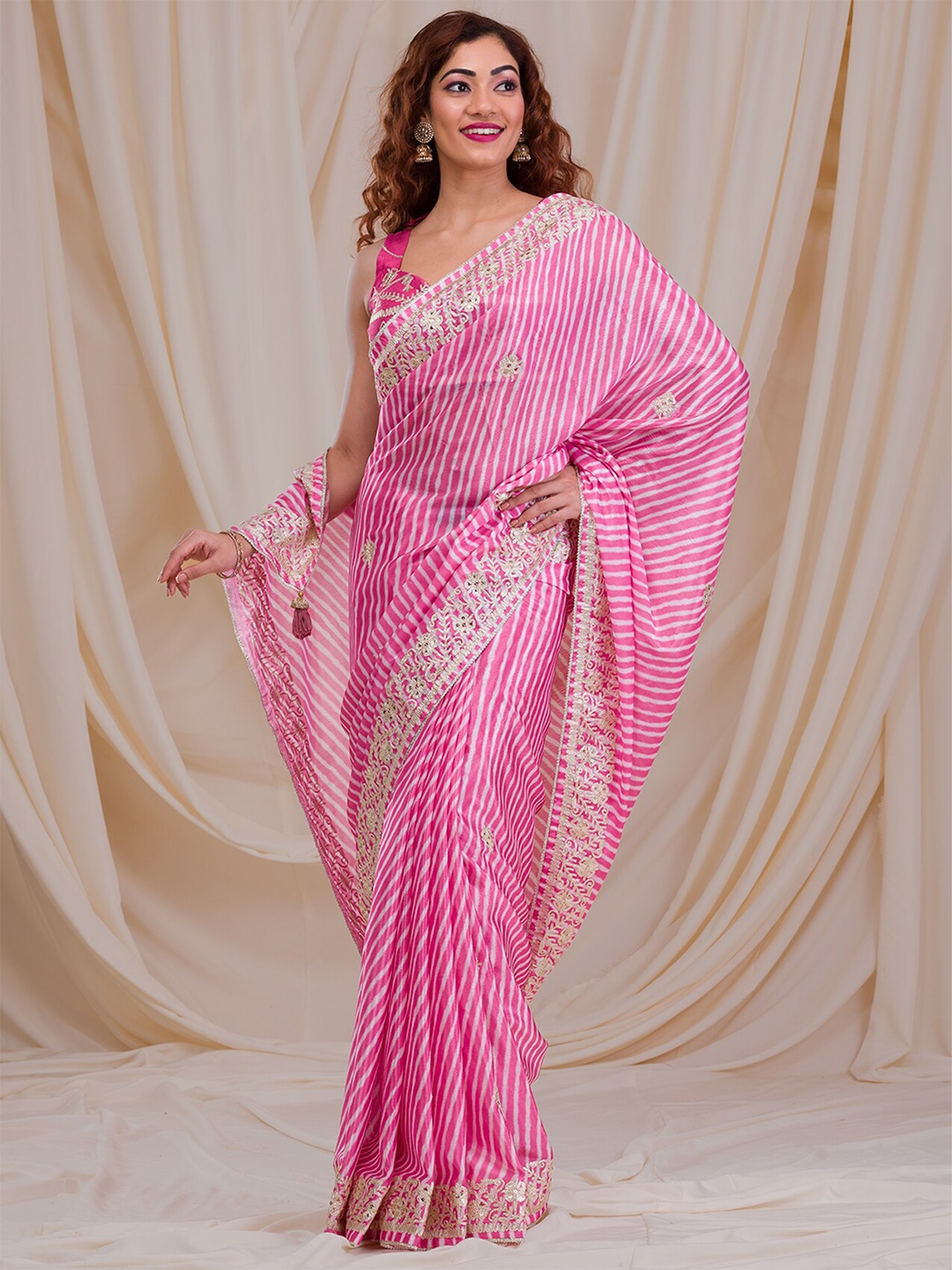 

Koskii Striped Embroidered Saree, Pink
