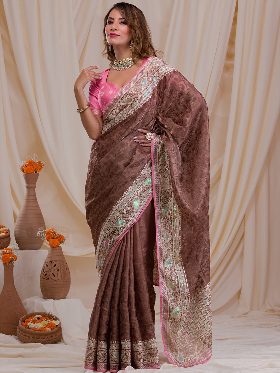 

Koskii Floral Embroidered Festive Saree, Brown