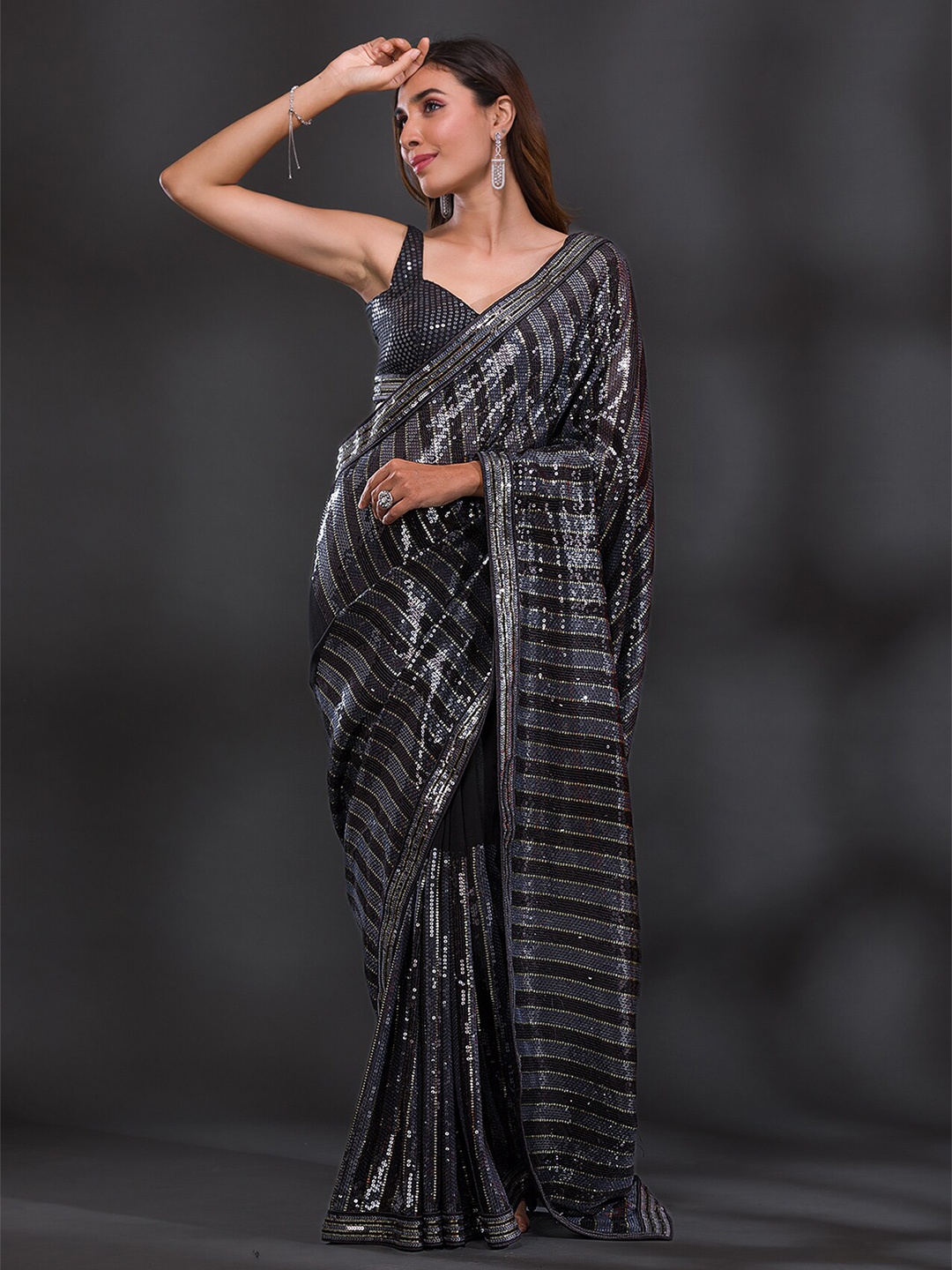

Koskii Embellished Saree, Black