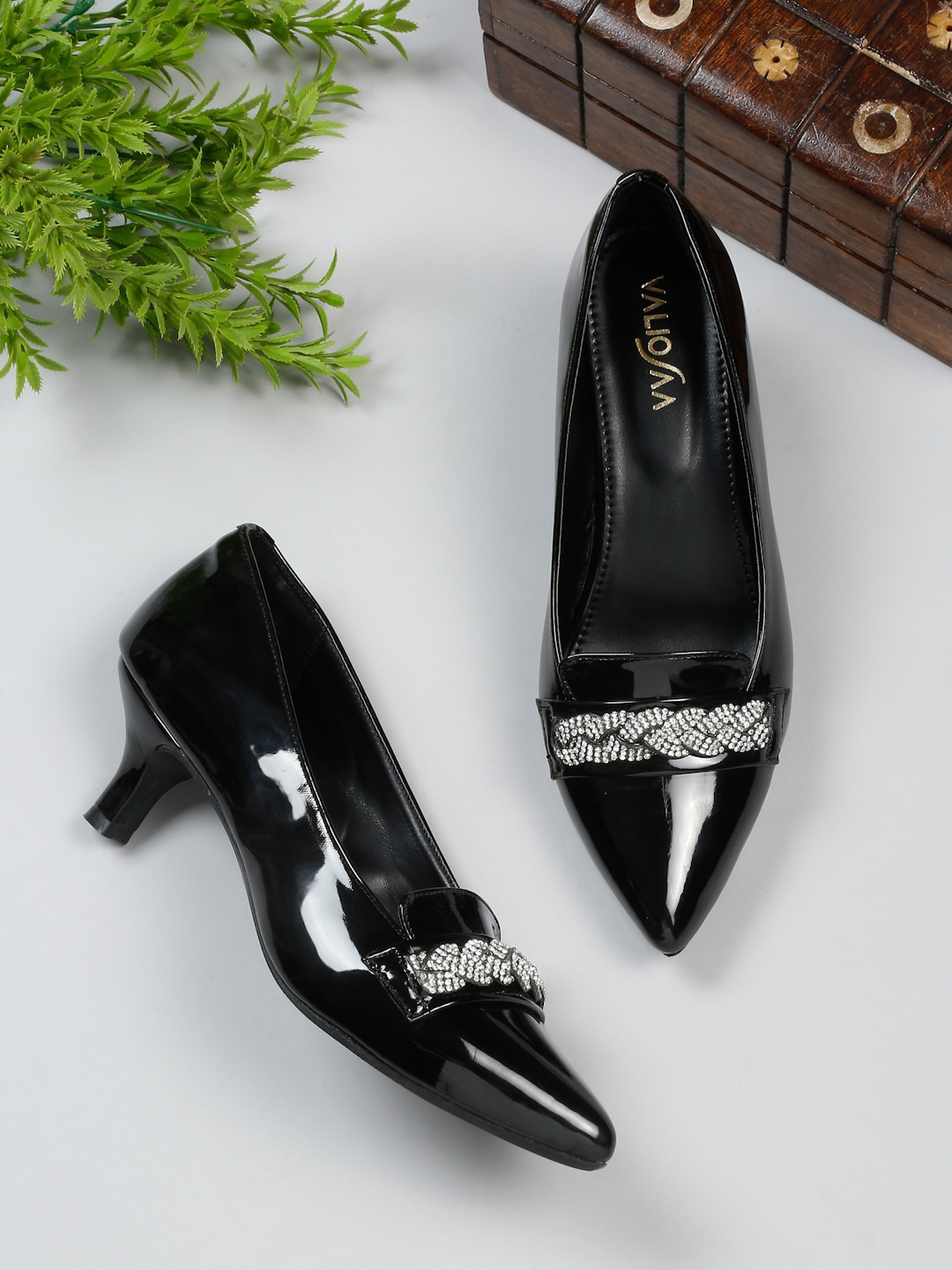 

VALIOSAA Pointed Toe Embellished Kitten Pumps, Black