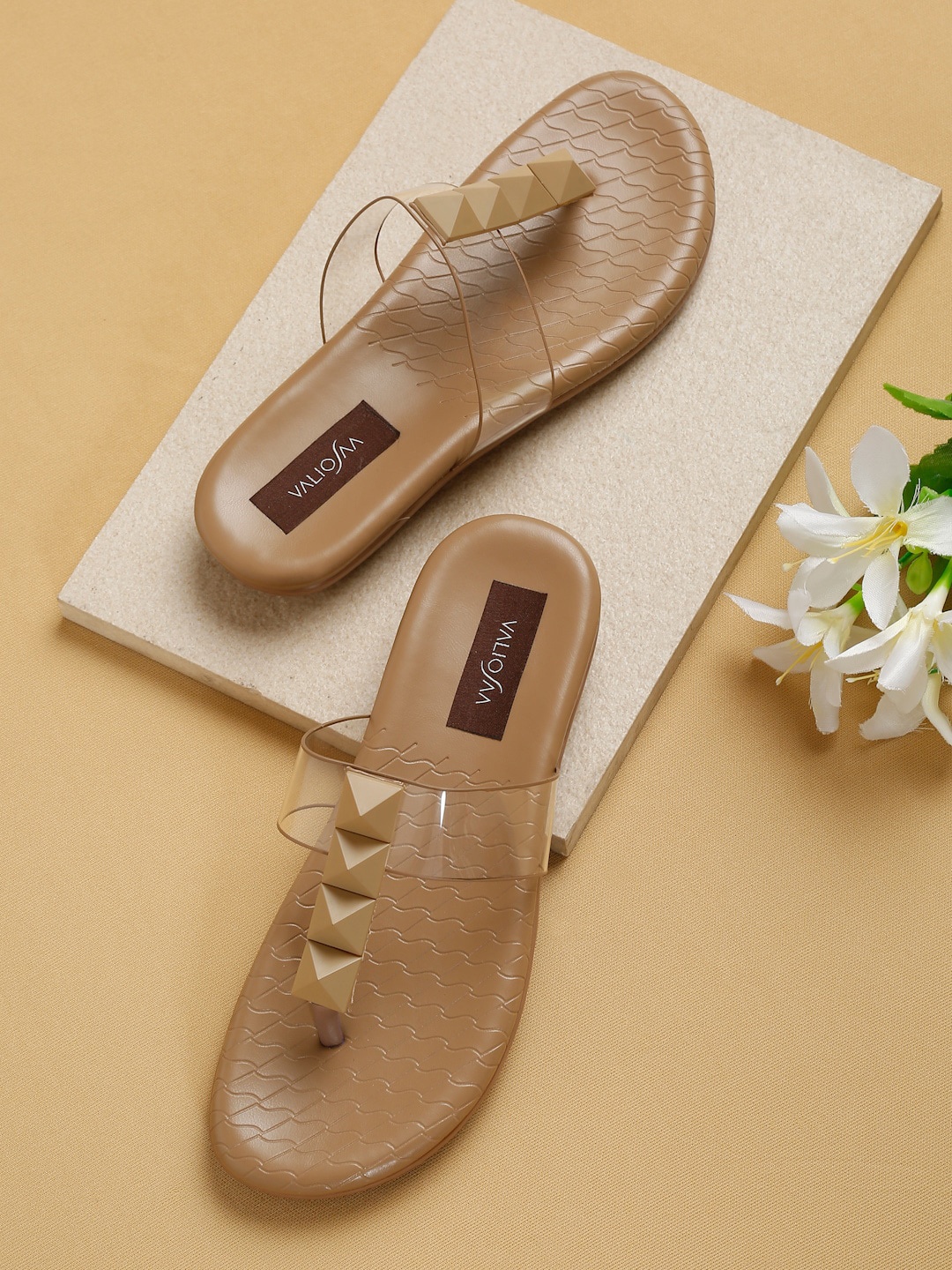 

VALIOSAA Textured Open Toe Flats, Brown