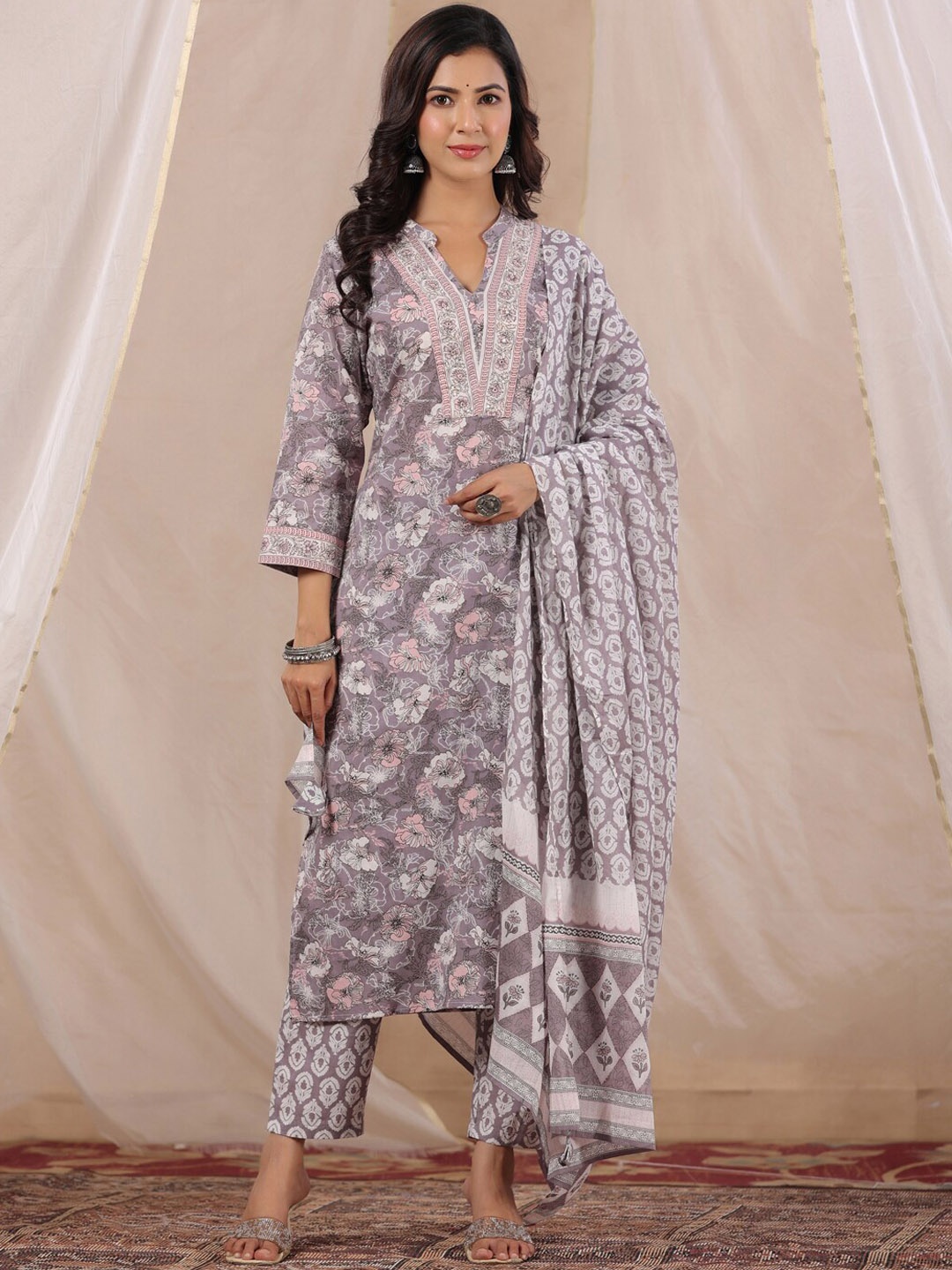 

RangDeep Ethnic Motifs Printed Pure Cotton Kurta & Trousers With Dupatta, Pink