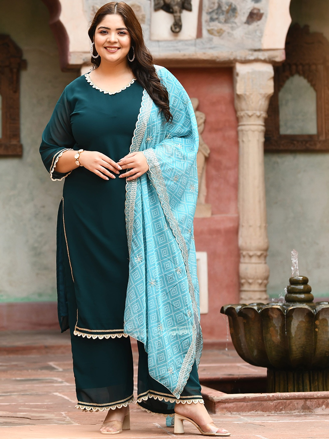 PrettyPlus by Desinoor.com Plus Size V-Neck Regular Kurta with Palazzos & With Dupatta, Teal