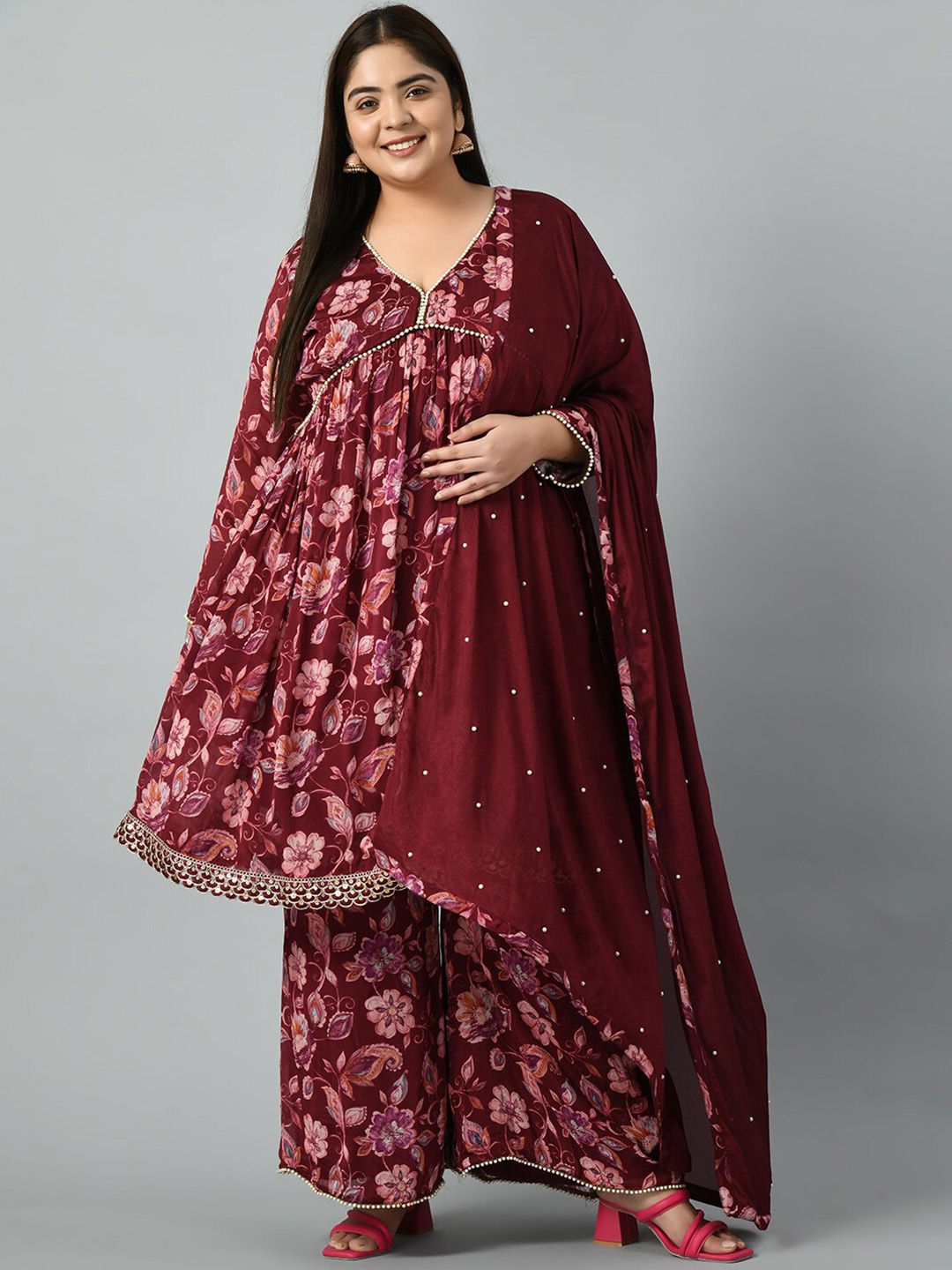 

PrettyPlus by Desinoor.com Plus Size Floral Print Silk A-Line Kurta & Palazzo With Dupatta, Maroon