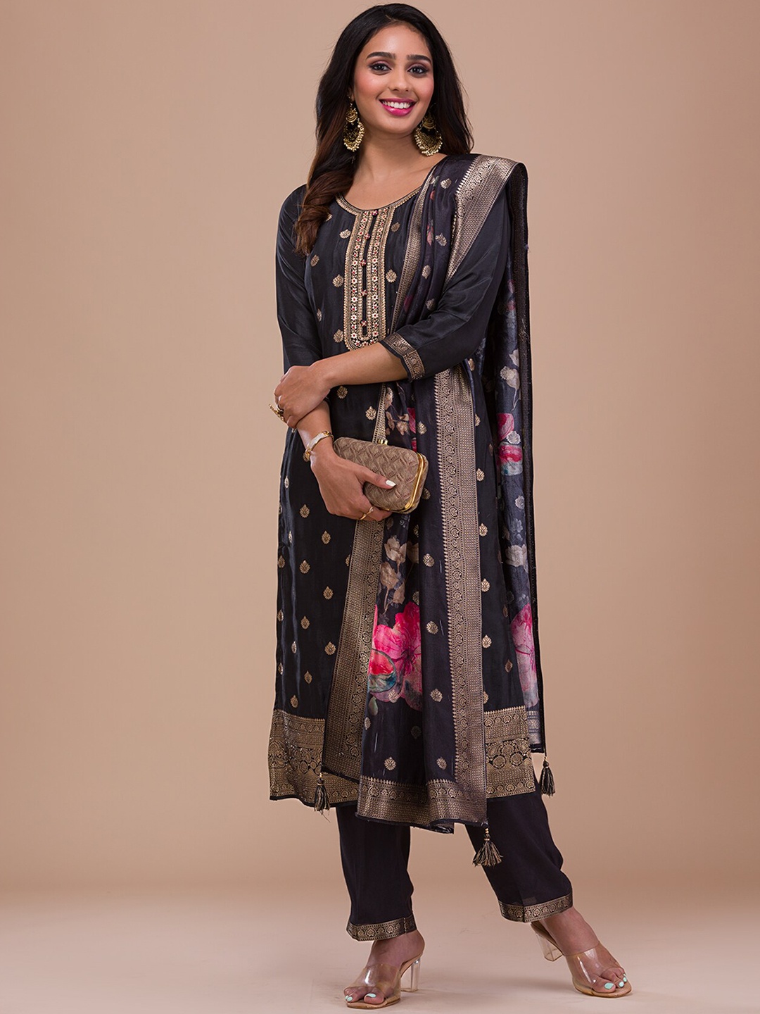 

Koskii Ethnic Motifs WOven Design Zari Kurta with Trousers & Dupatta, Black